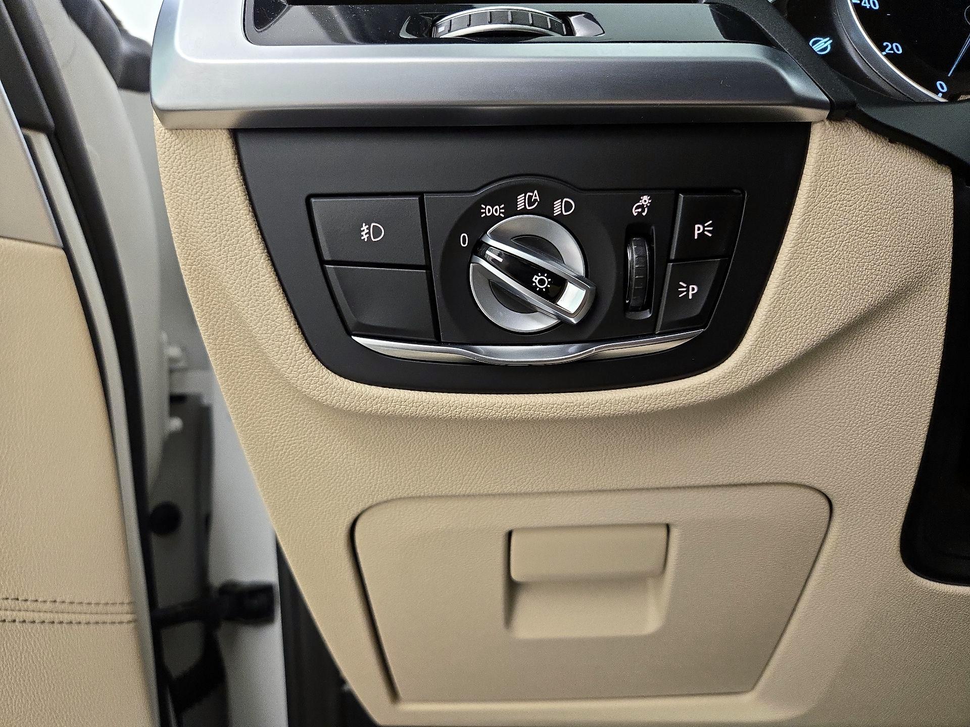 Thumbnail: 2019 BMW X3 - 13