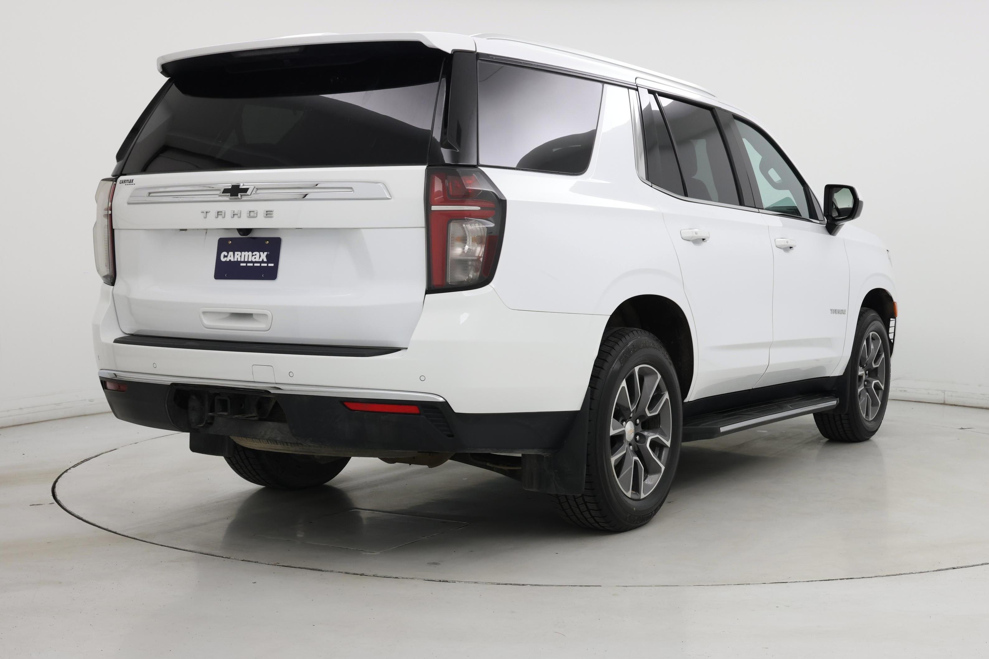 Thumbnail: 2023 Chevrolet Tahoe - 8