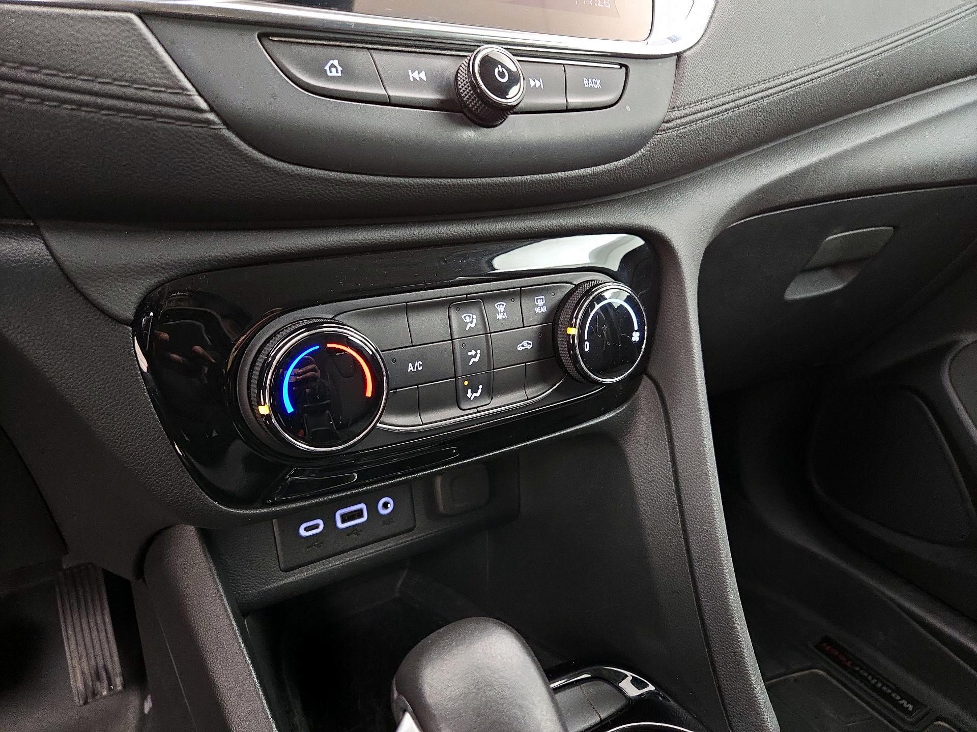 Thumbnail: 2022 Buick Encore GX - 16