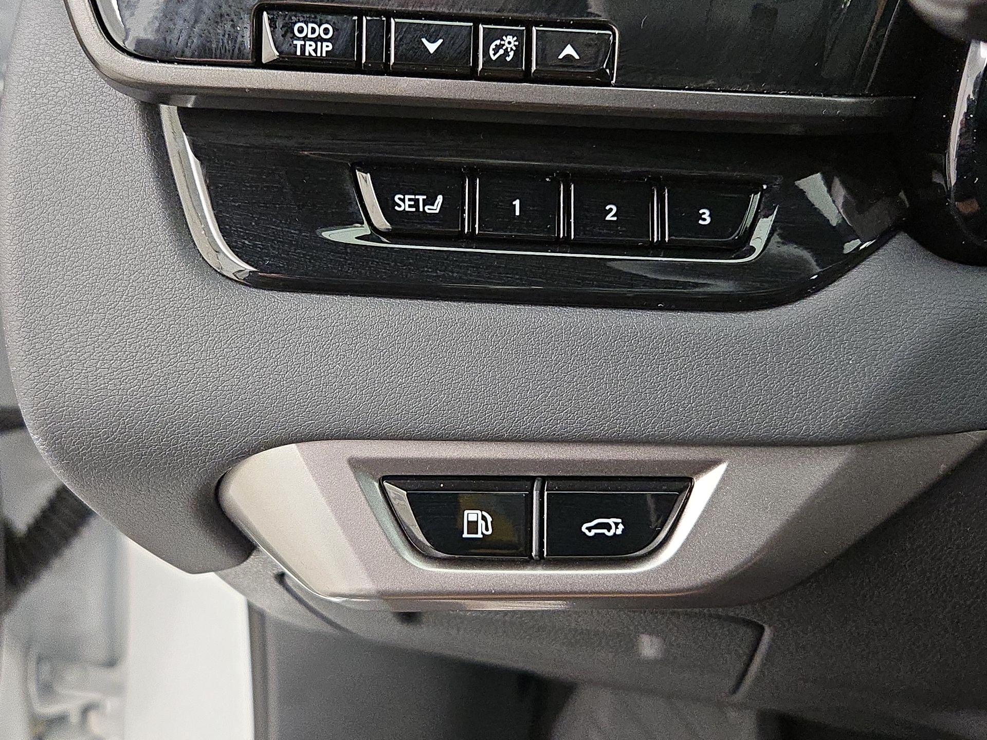 Thumbnail: 2025 Lexus RX - 13