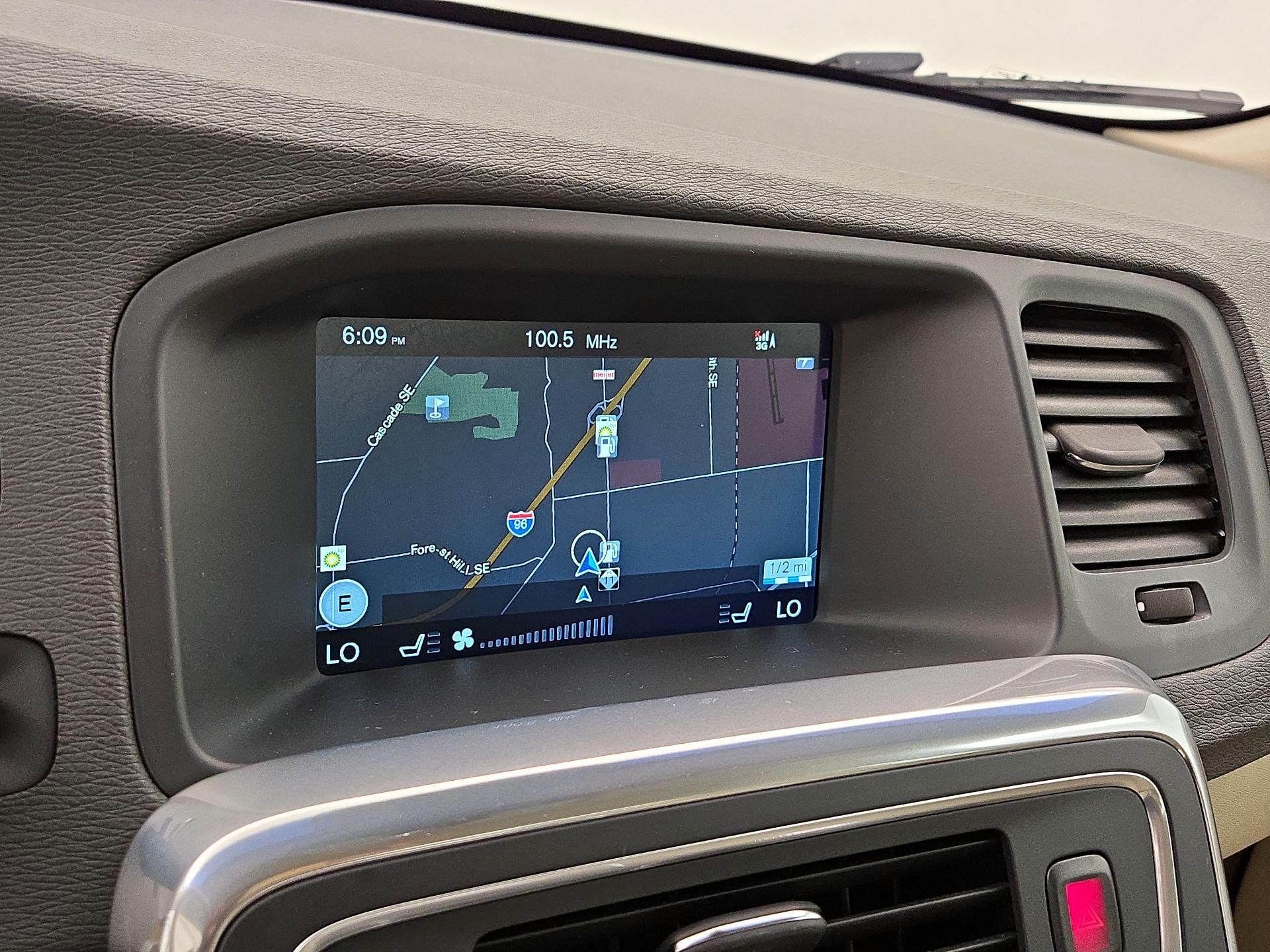 Thumbnail: 2015 Volvo S60 - 14