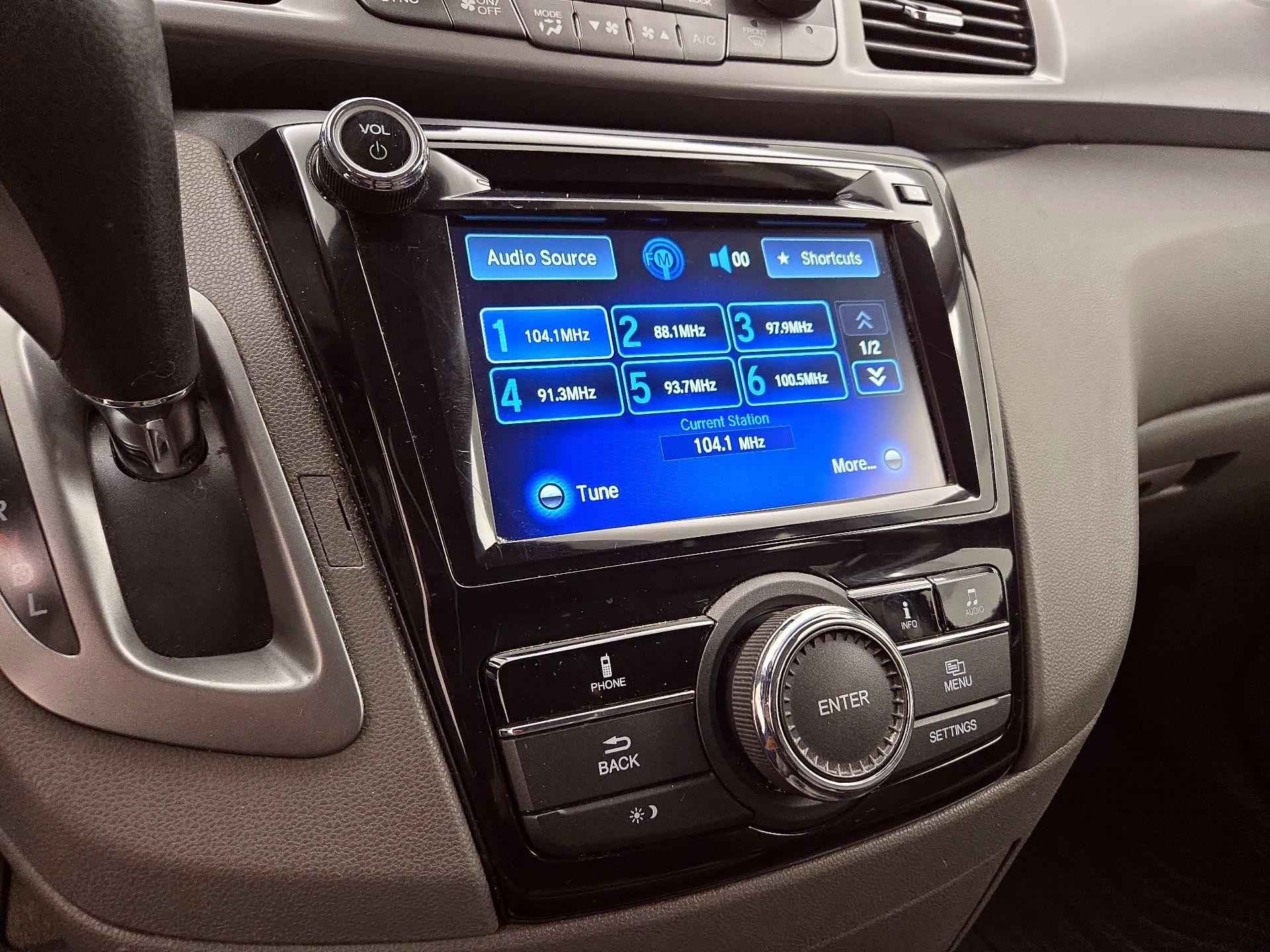 Thumbnail: 2016 Honda Odyssey - 15