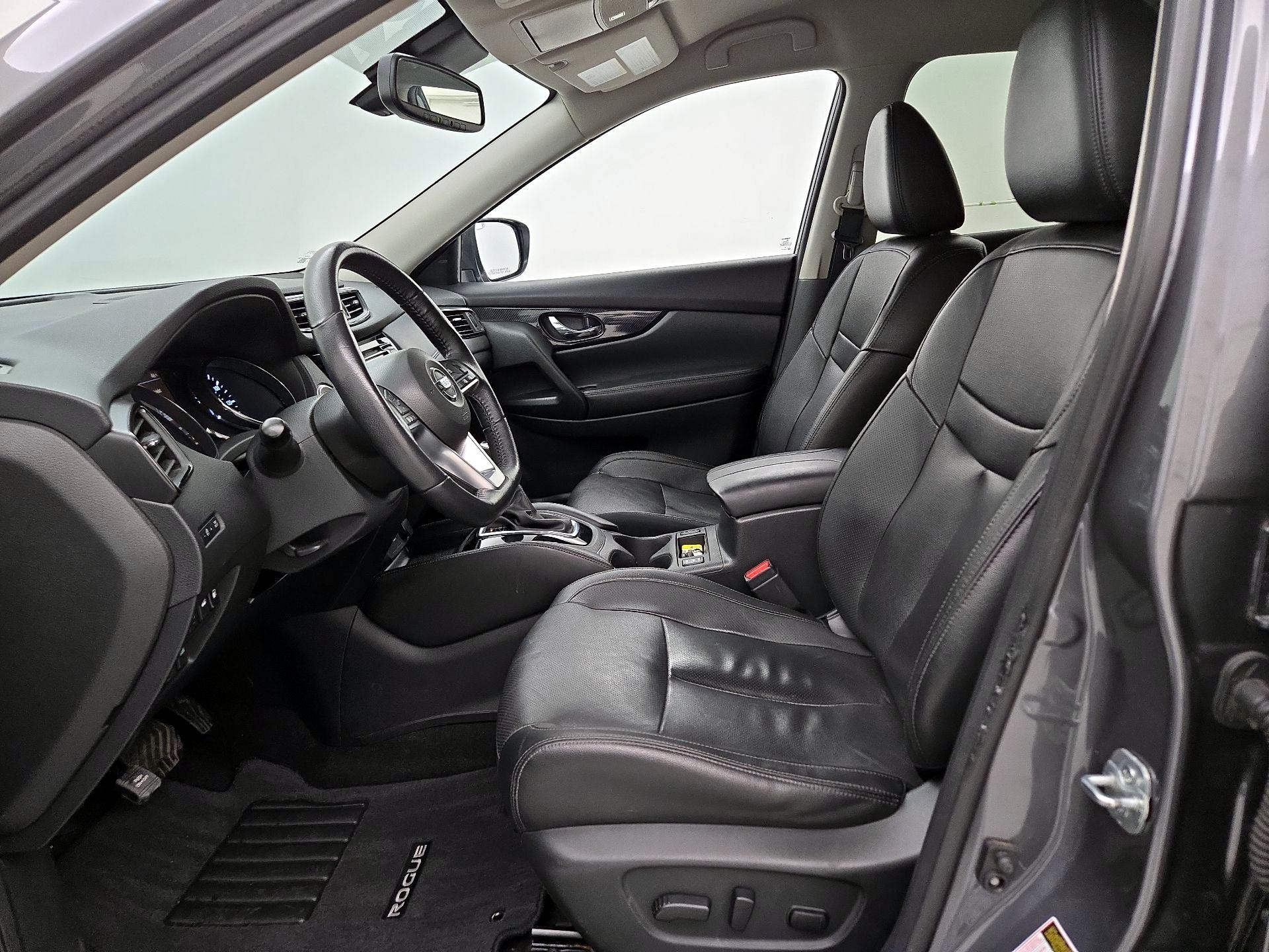 Thumbnail: 2018 Nissan Rogue - 11