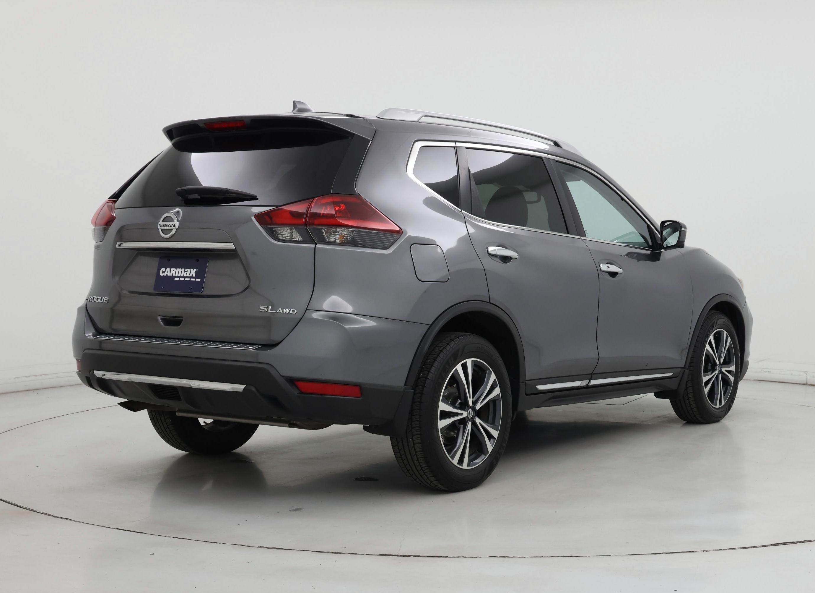 Thumbnail: 2018 Nissan Rogue - 8