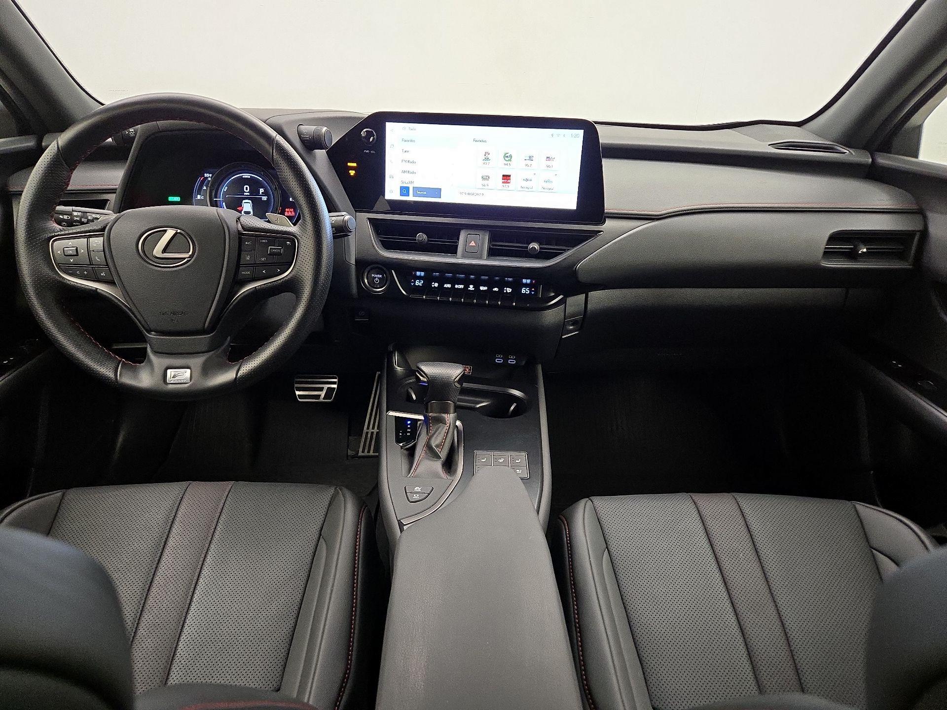 Thumbnail: 2023 Lexus UX - 9