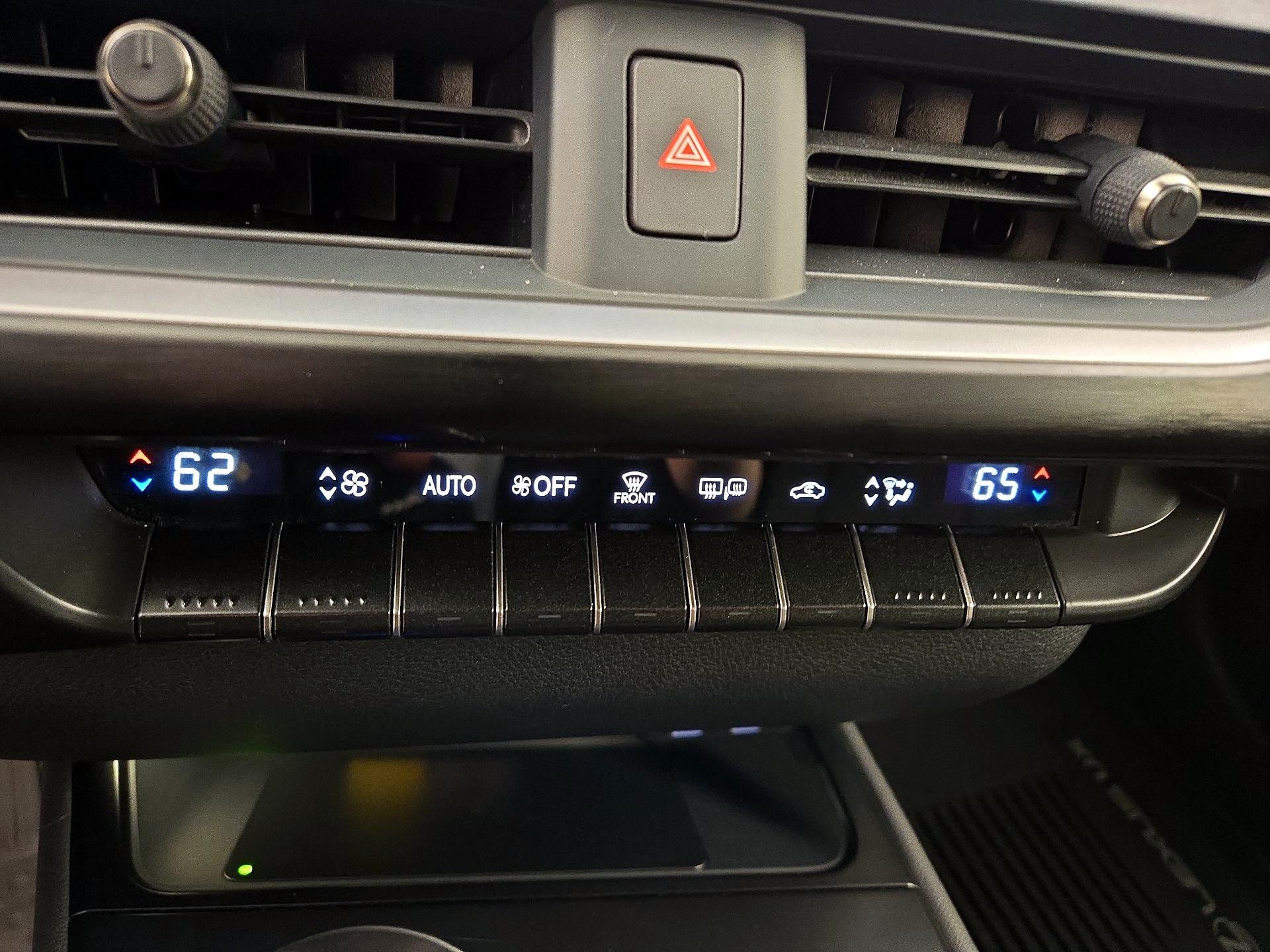 Thumbnail: 2023 Lexus UX - 16