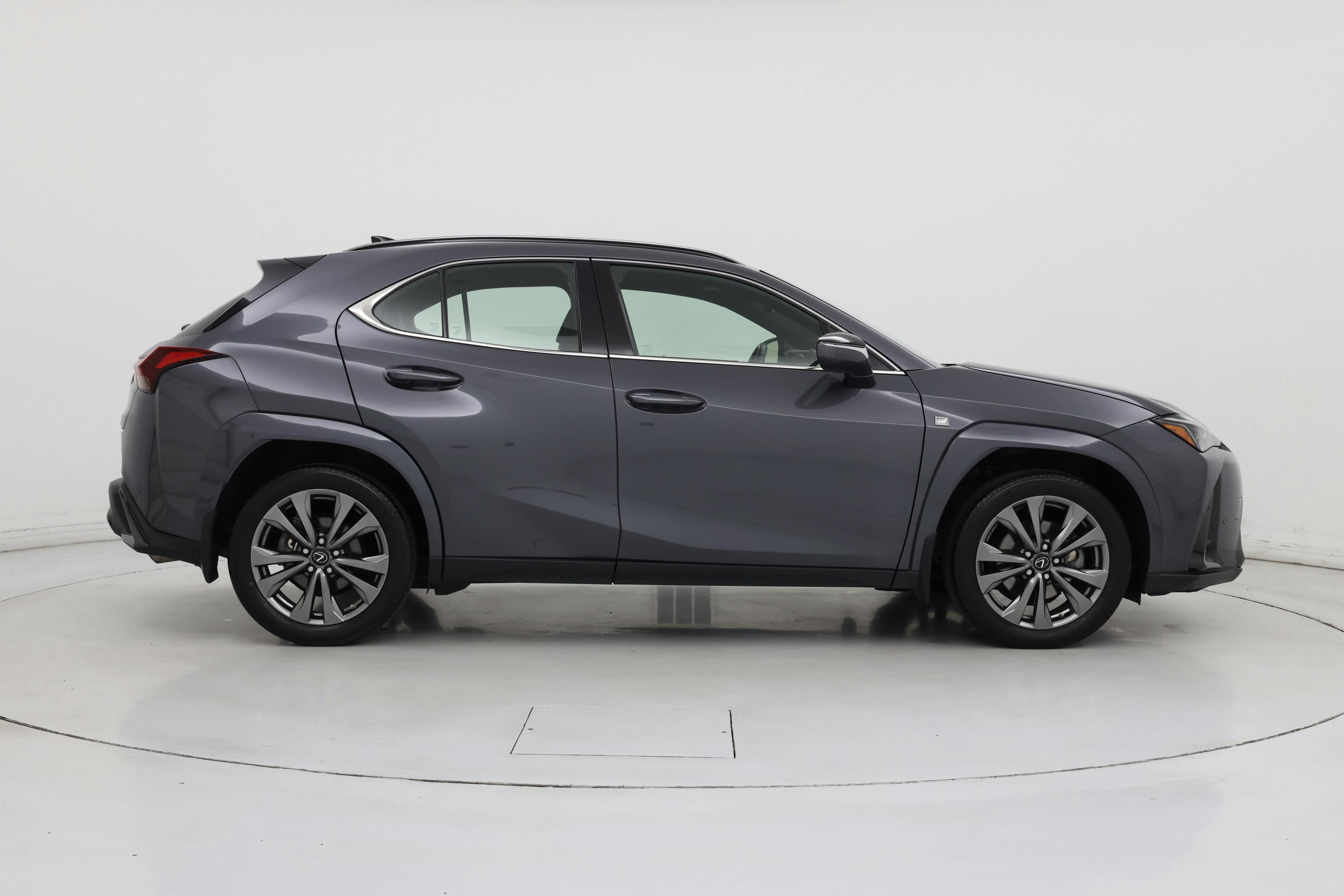 Thumbnail: 2023 Lexus UX - 7