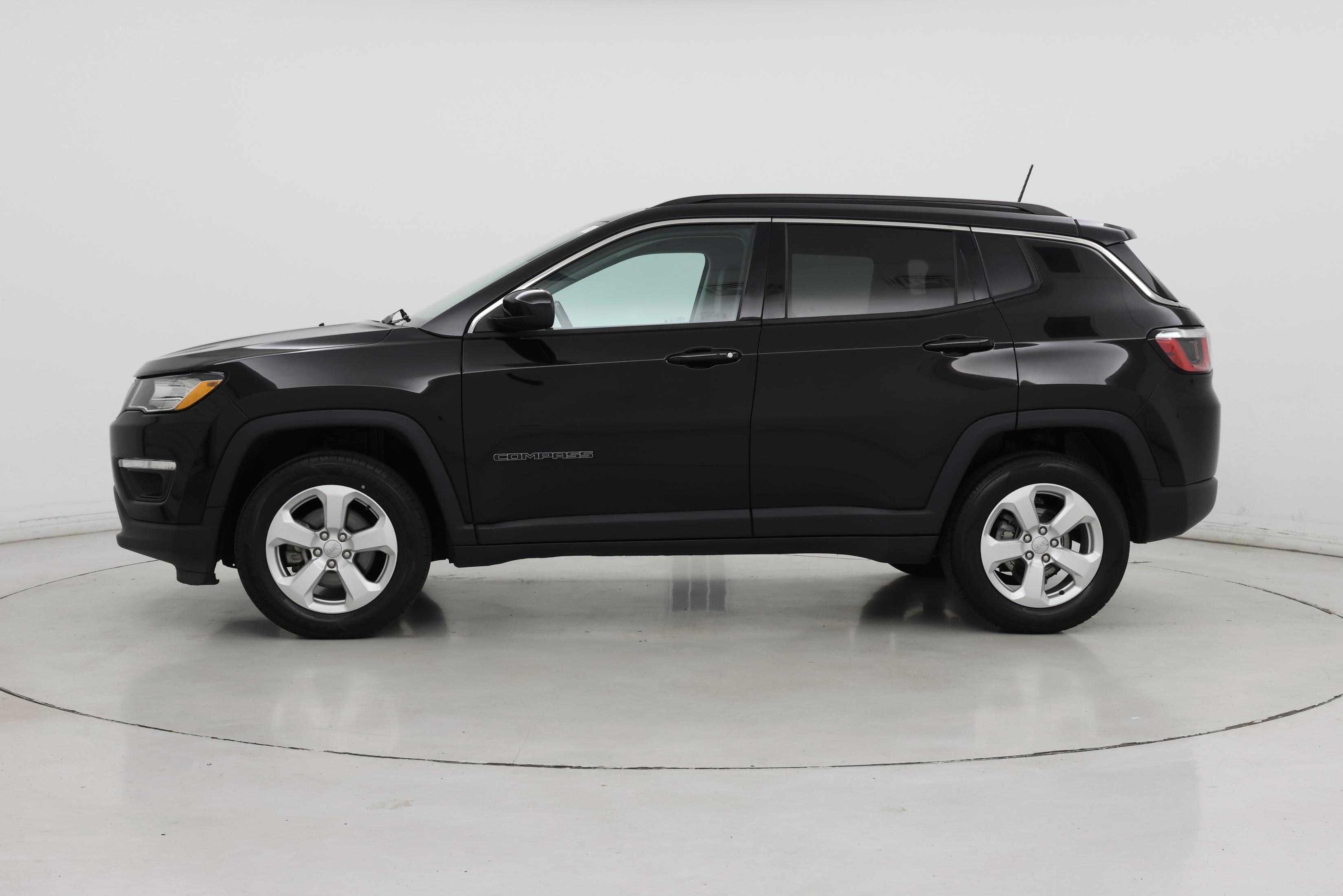 Thumbnail: 2020 Jeep Compass - 3