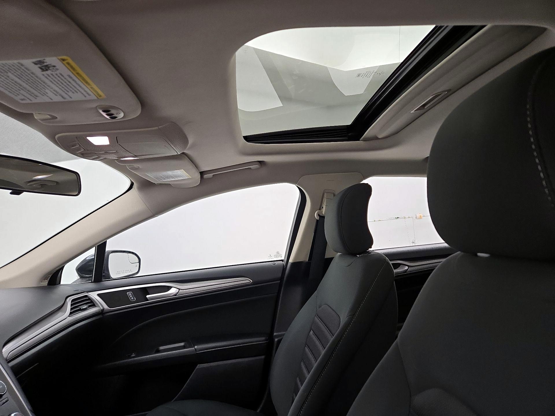 Thumbnail: 2018 Ford Fusion - 19