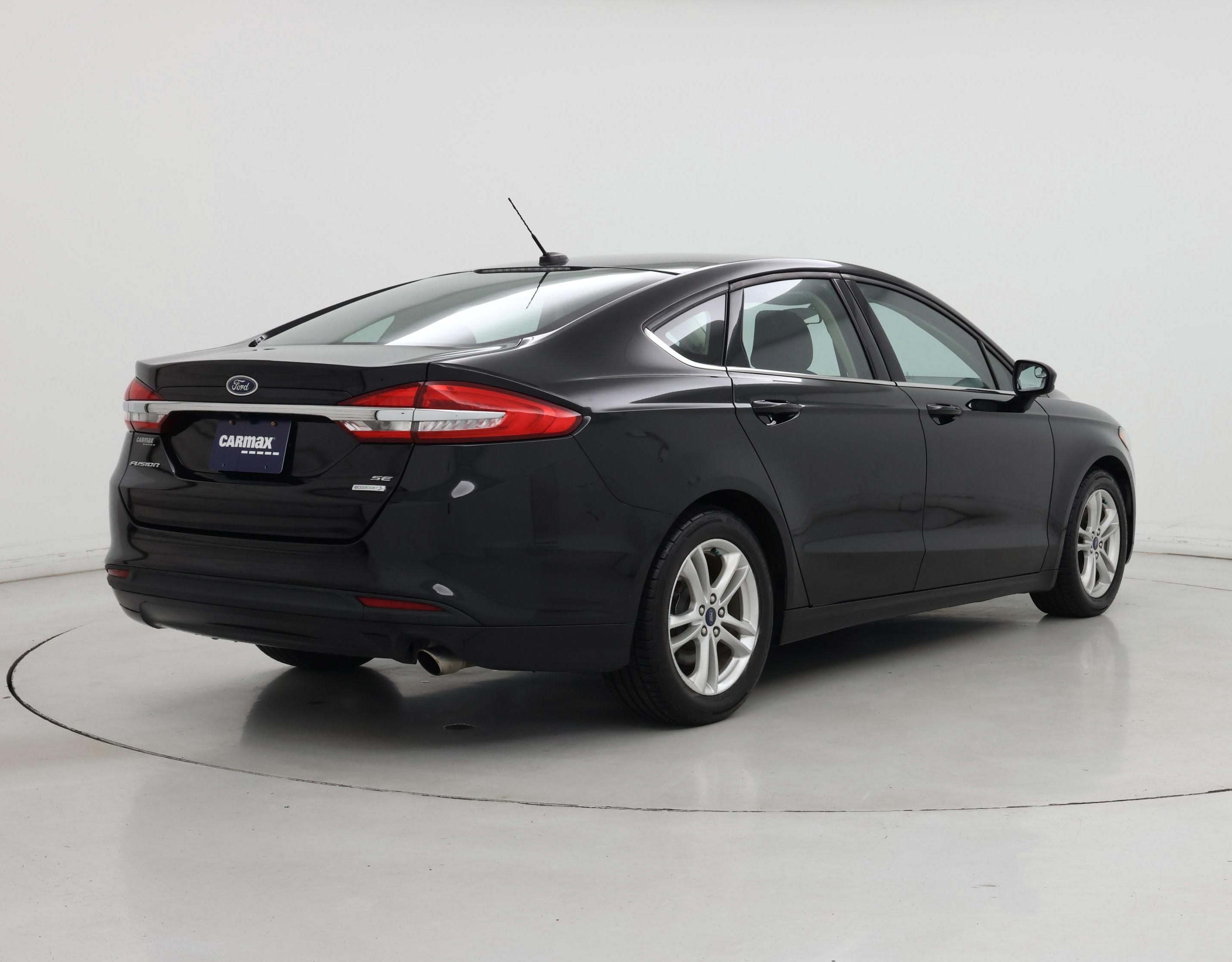 Thumbnail: 2018 Ford Fusion - 8