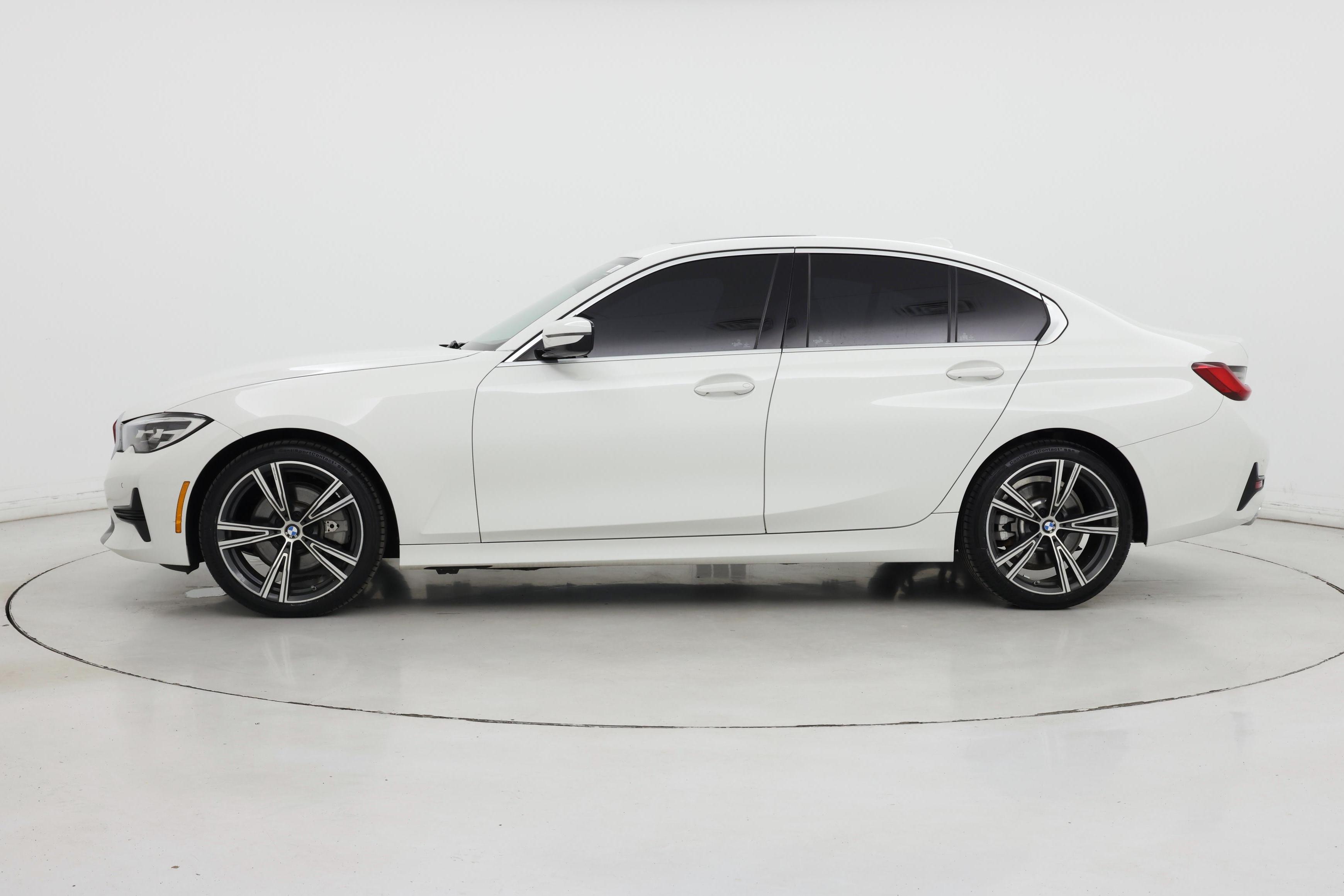 Thumbnail: 2020 BMW 3 Series - 3