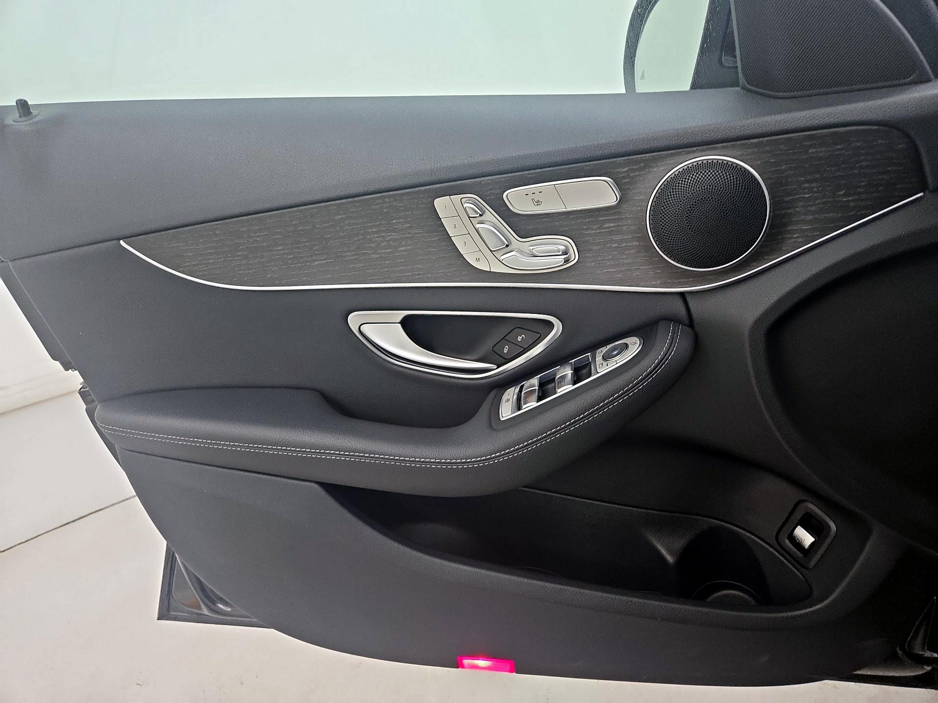 Thumbnail: 2019 Mercedes-Benz C-Class - 12