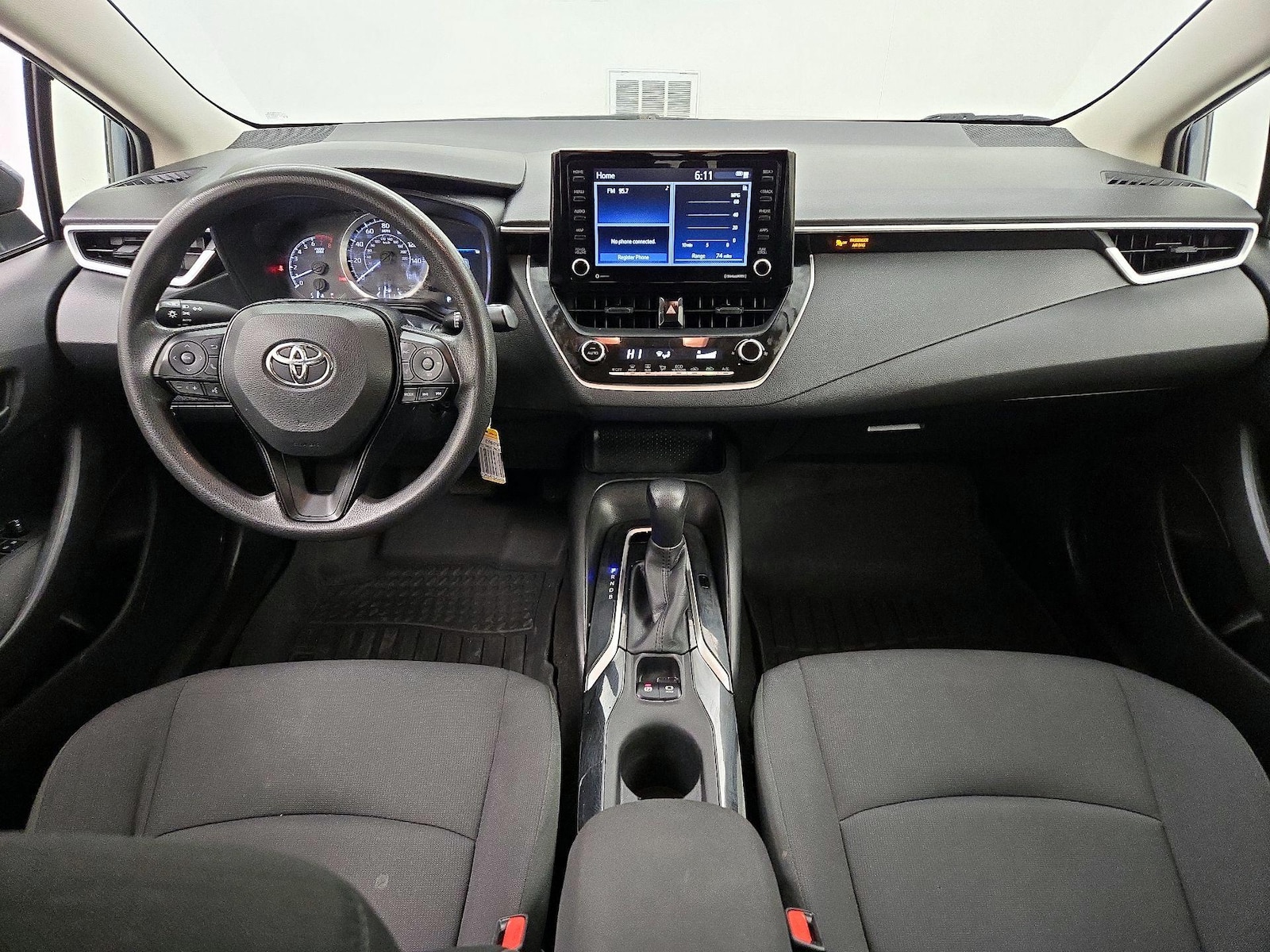 2022 Toyota Corolla LE - Photo 10