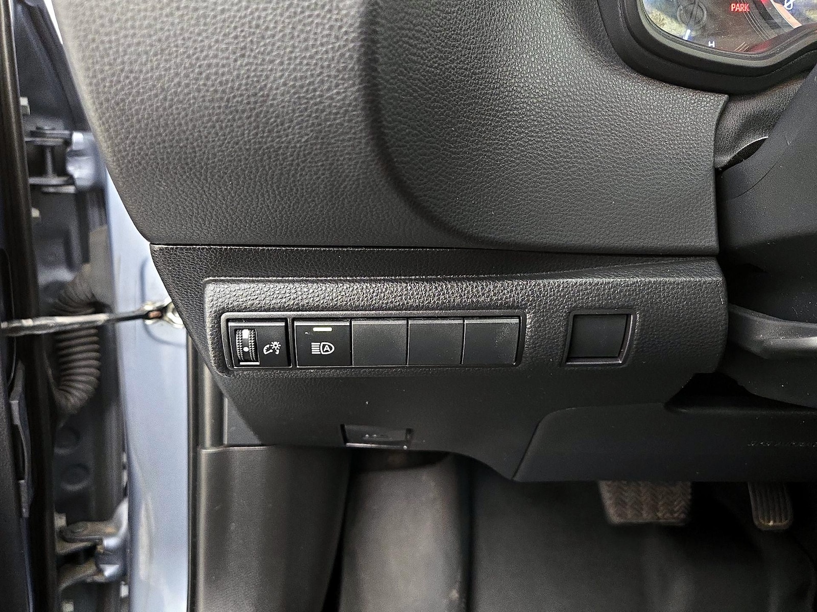 2022 Toyota Corolla LE - Photo 14