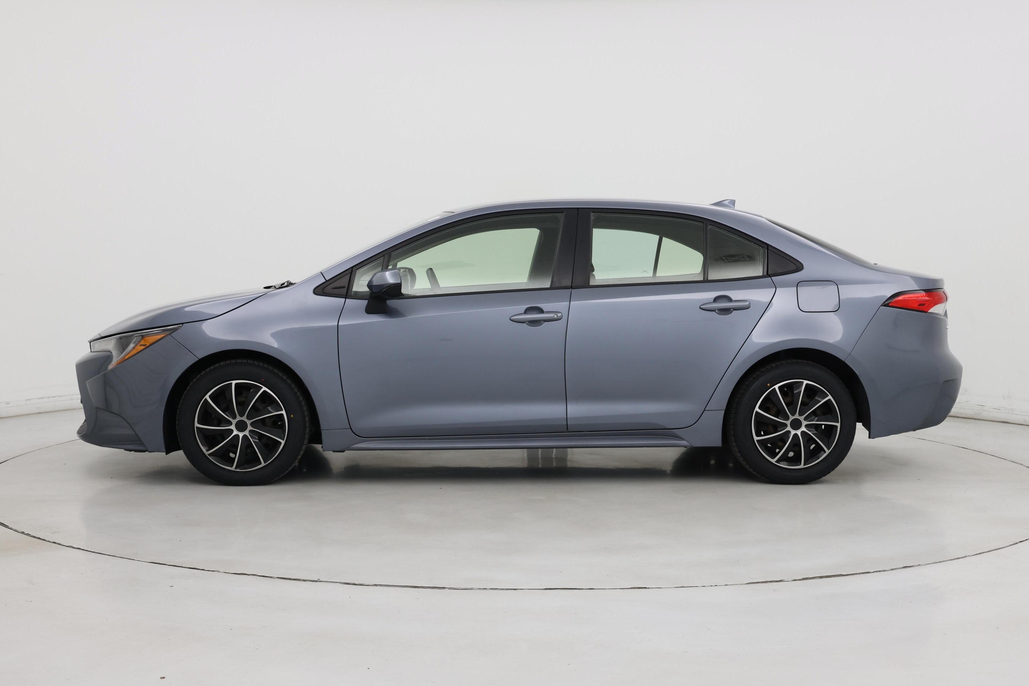 Thumbnail: 2022 Toyota Corolla - 3