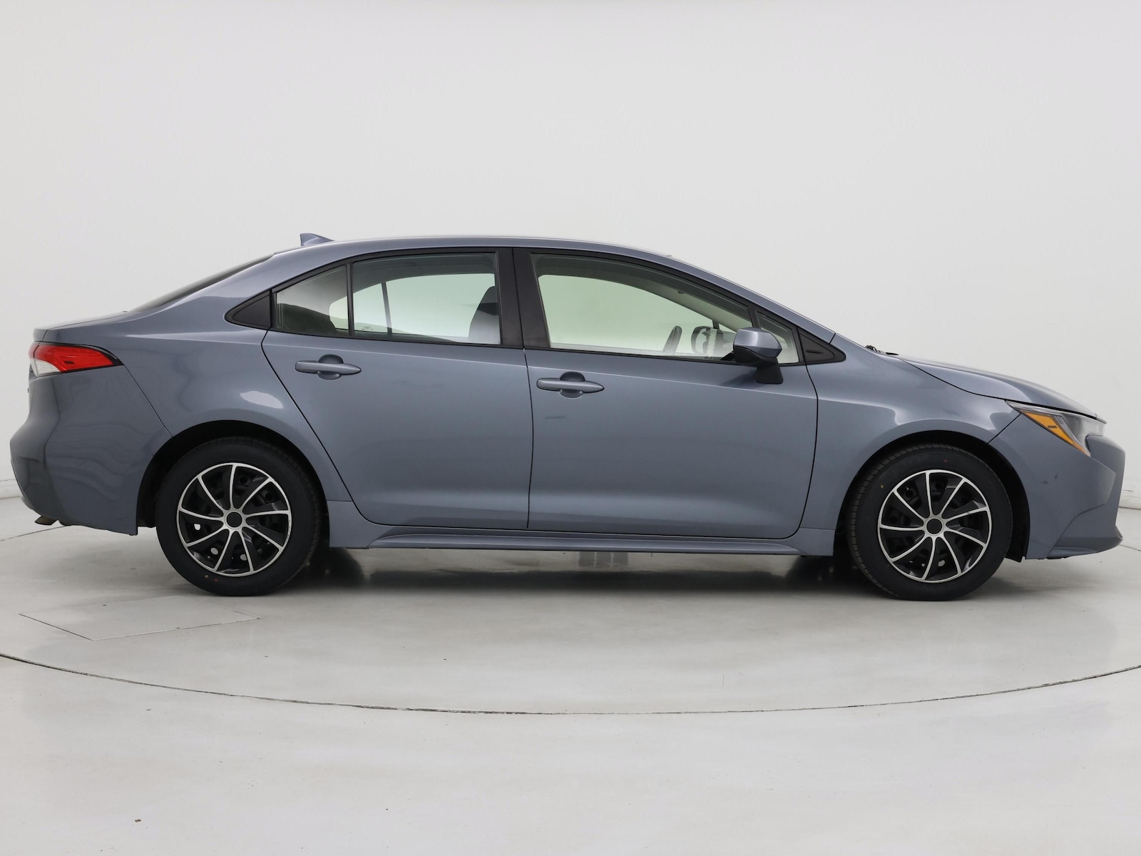 2022 Toyota Corolla LE - Photo 8