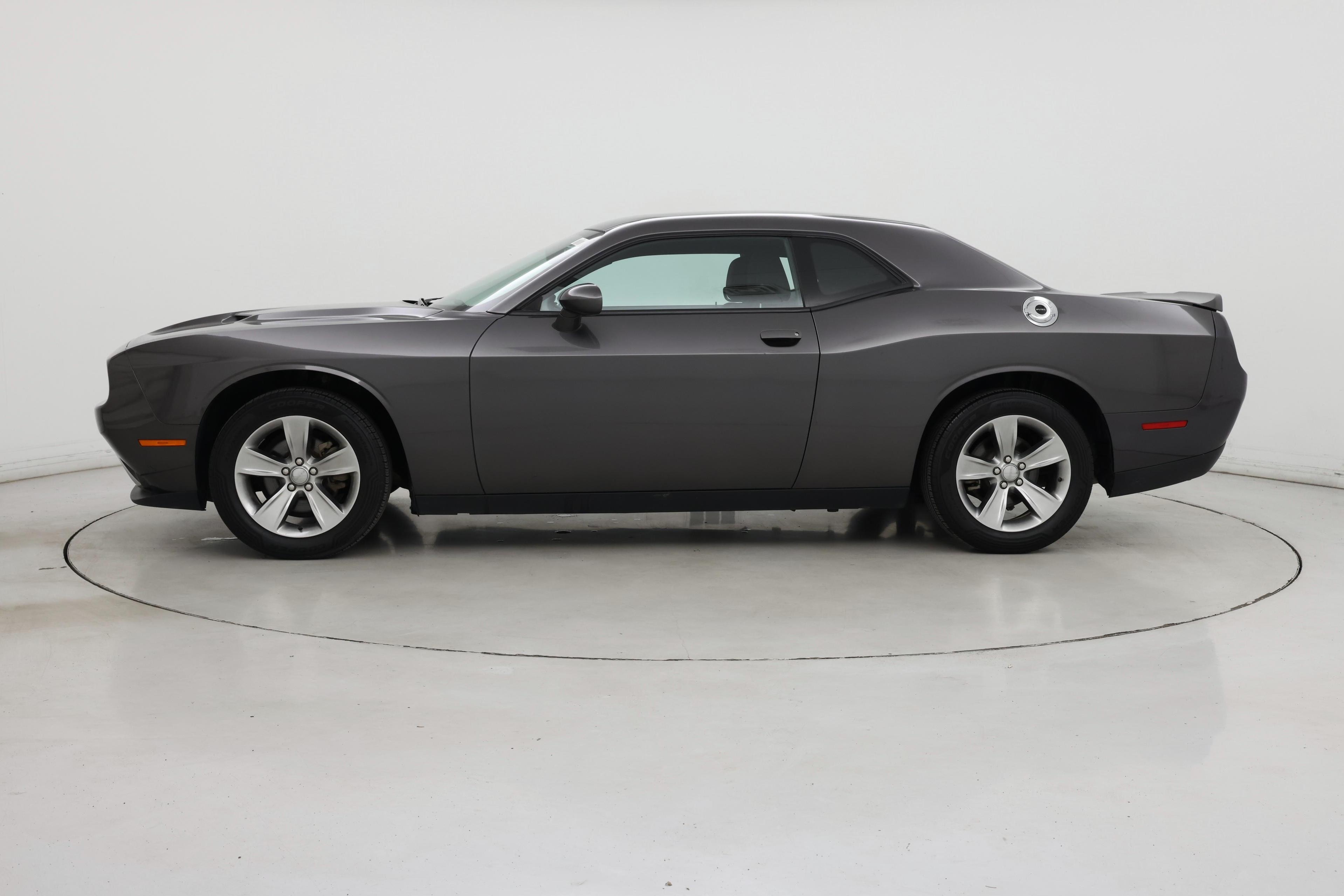 Thumbnail: 2021 Dodge Challenger - 3