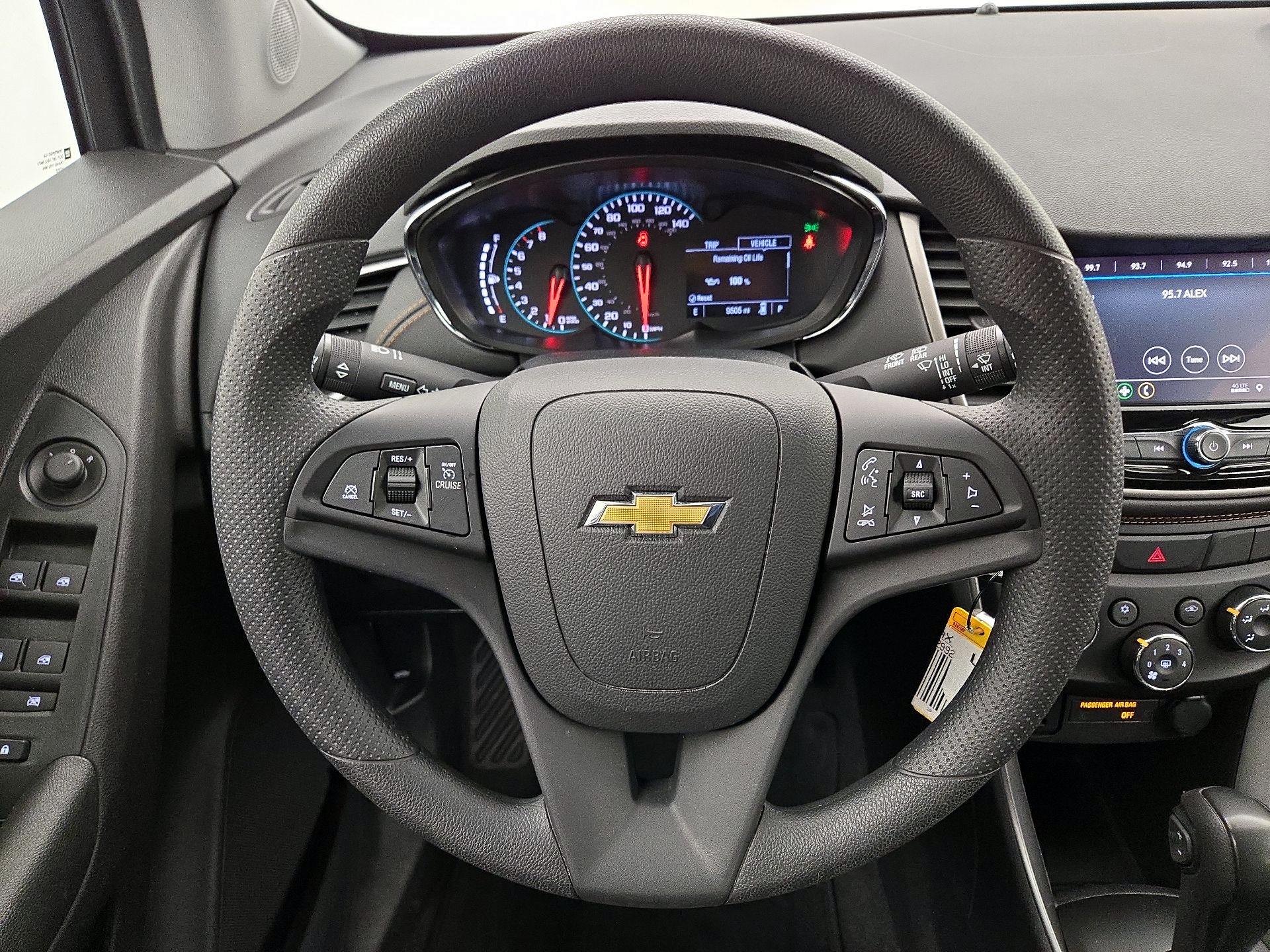 Thumbnail: 2020 Chevrolet Trax - 10