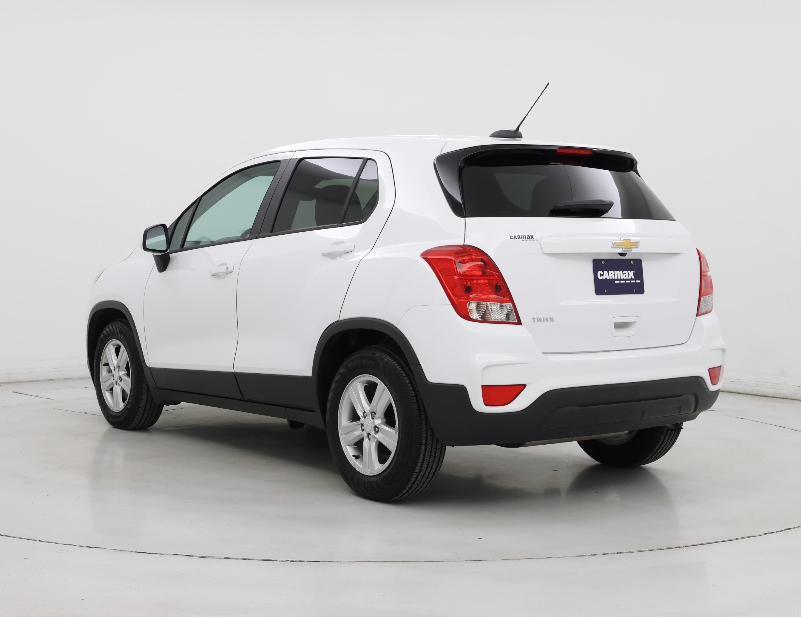 Thumbnail: 2020 Chevrolet Trax - 2