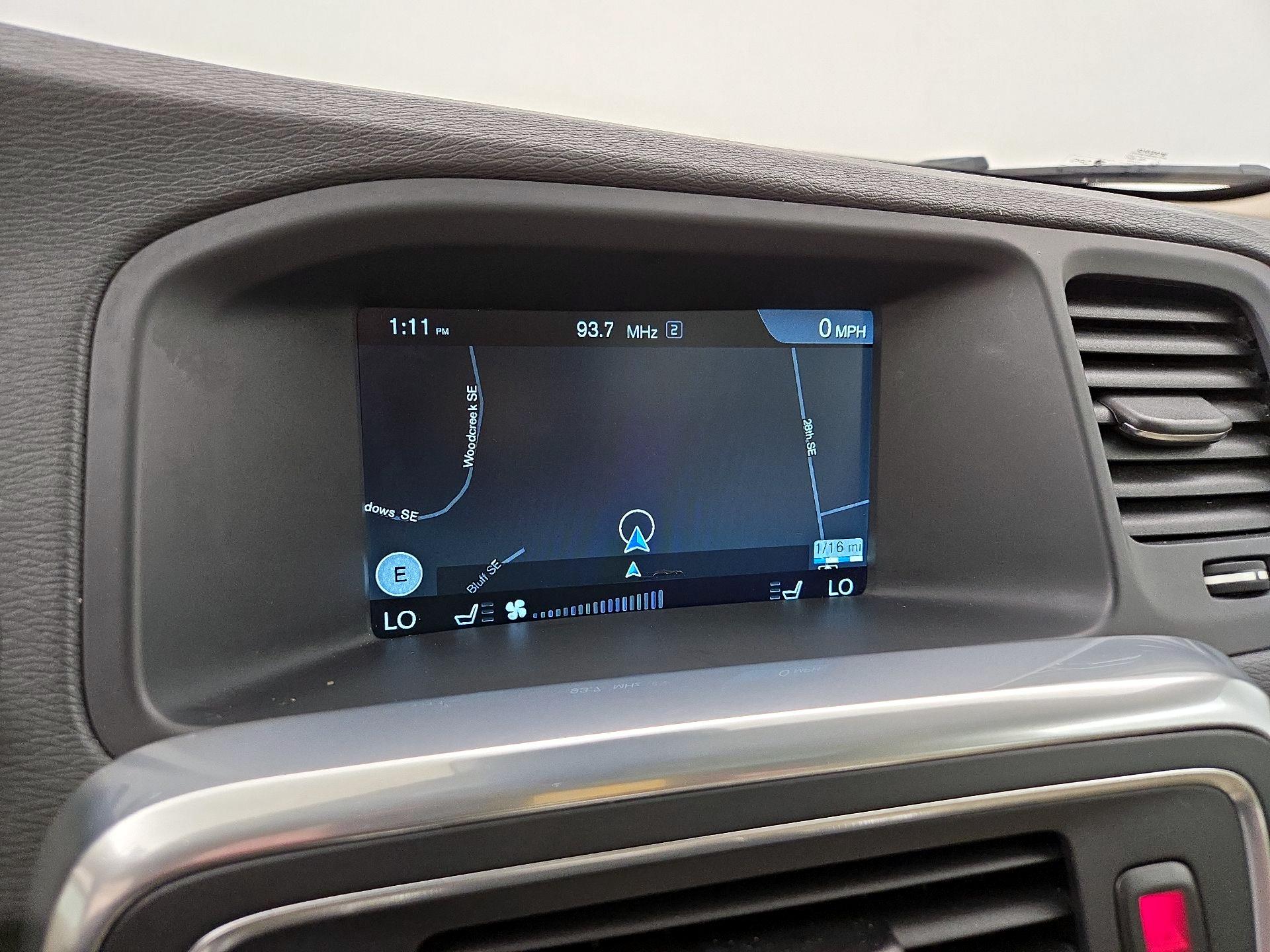 Thumbnail: 2015 Volvo S60 - 14