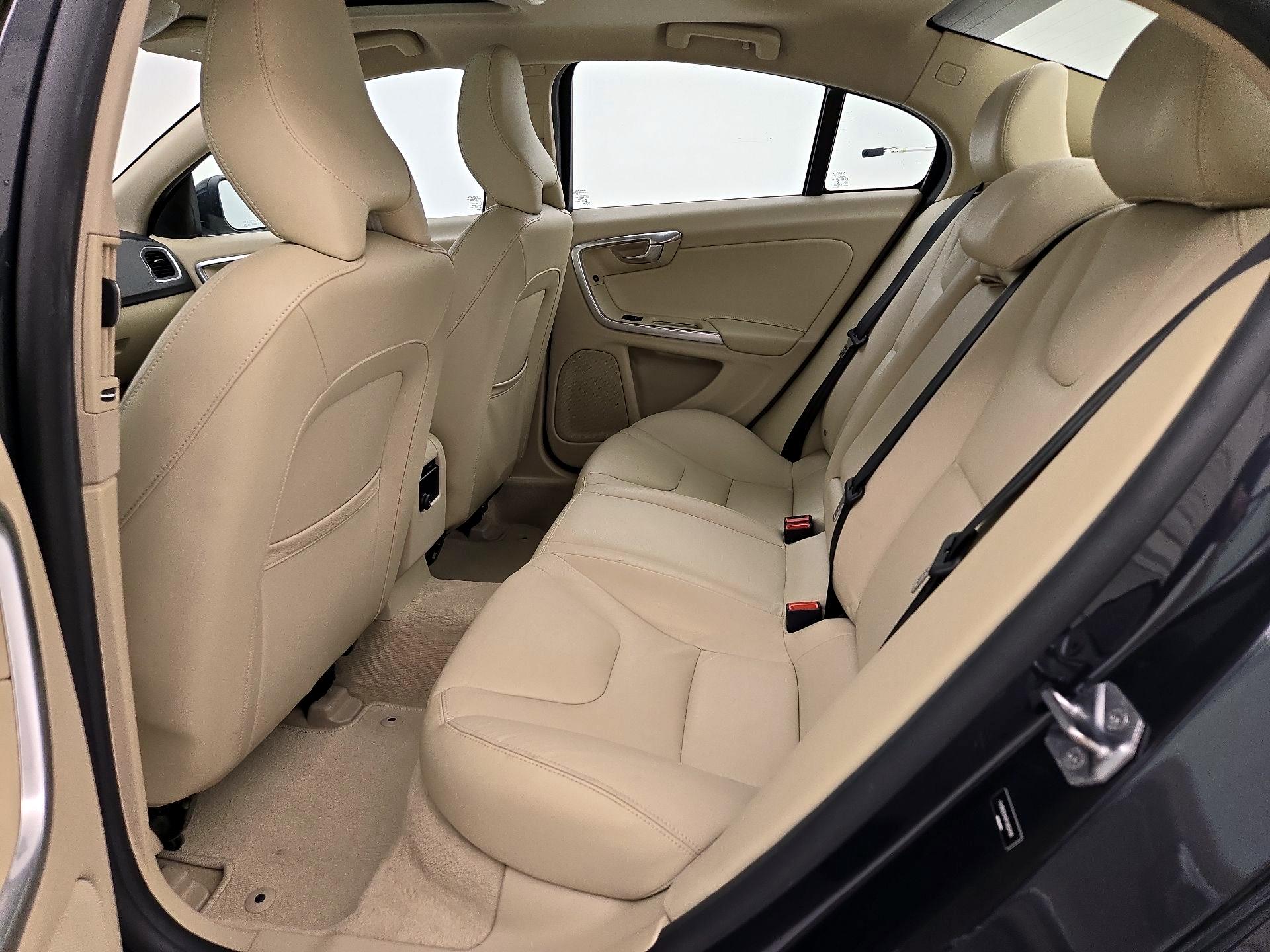 Thumbnail: 2015 Volvo S60 - 20