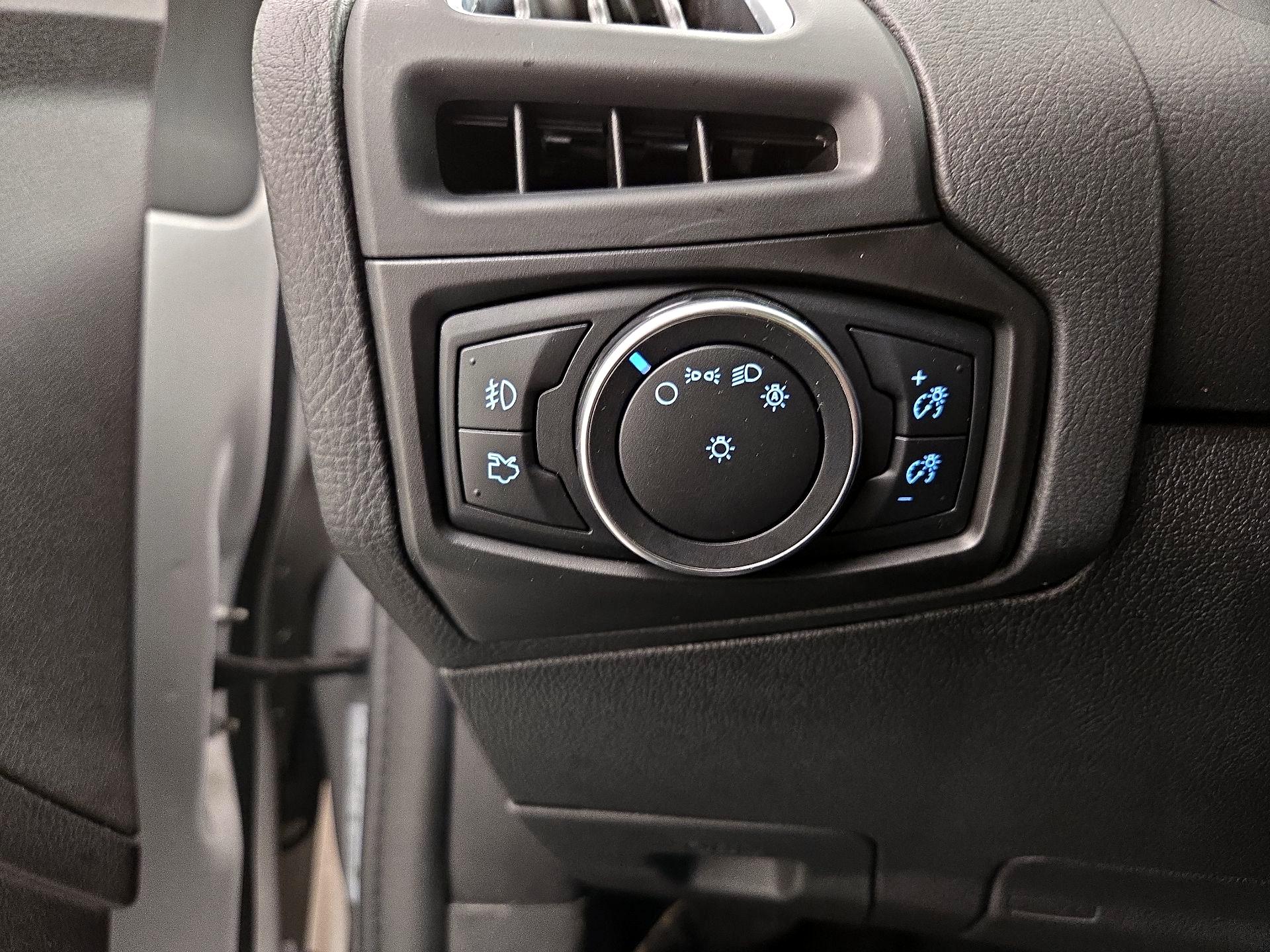 Thumbnail: 2017 Ford Focus - 13