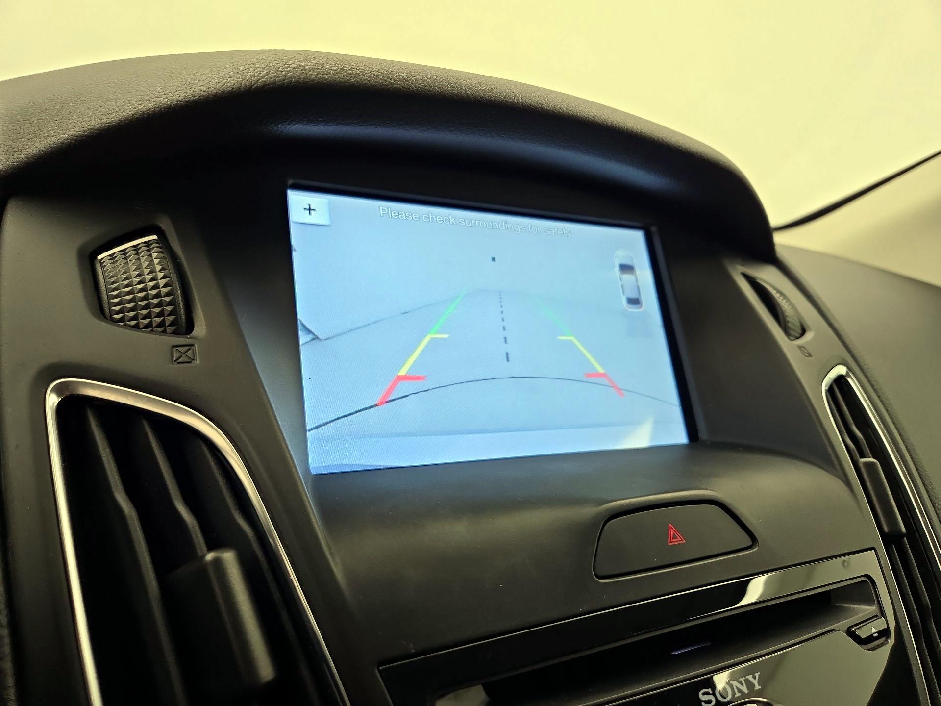 Thumbnail: 2017 Ford Focus - 14