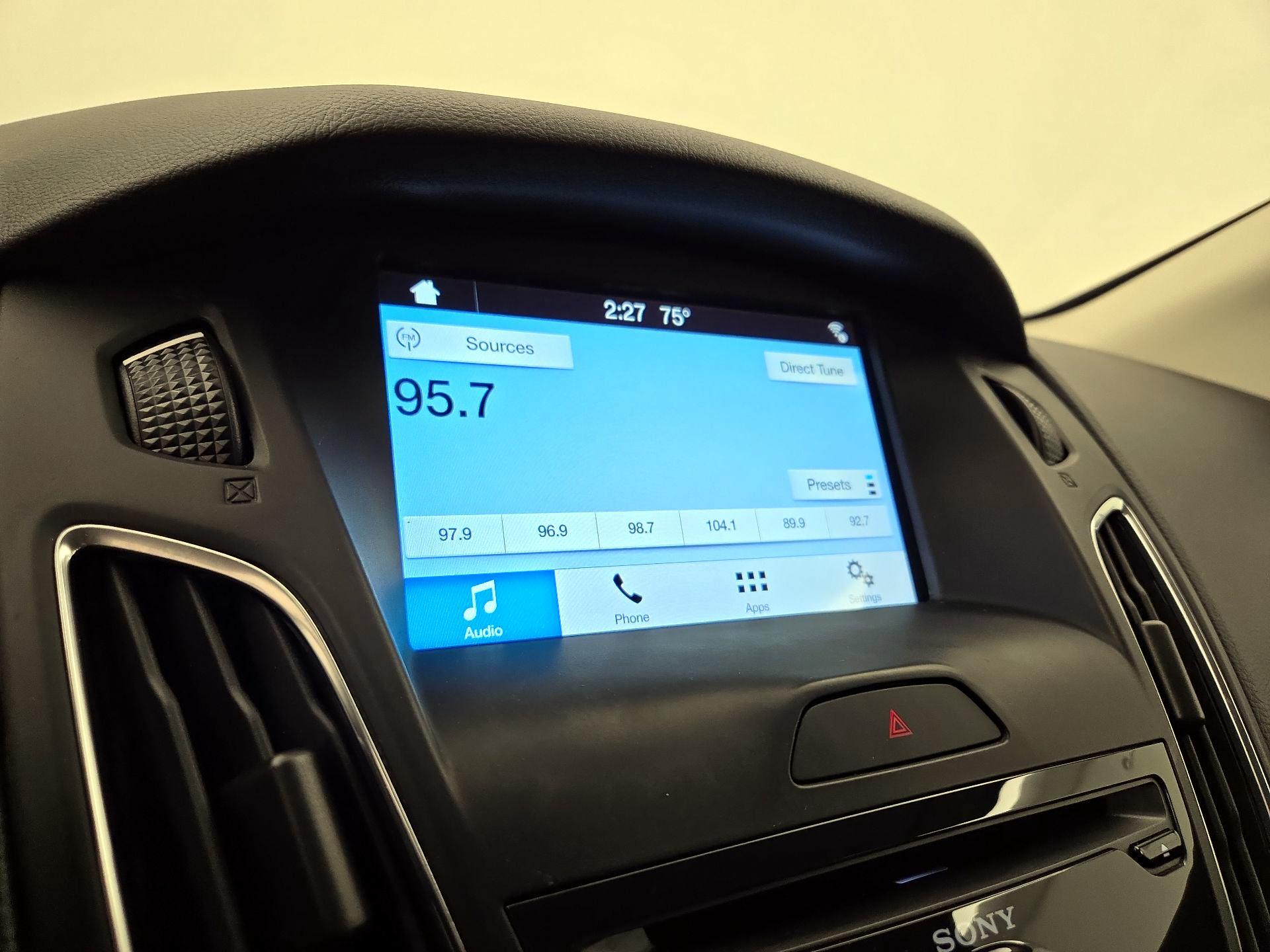 Thumbnail: 2017 Ford Focus - 15