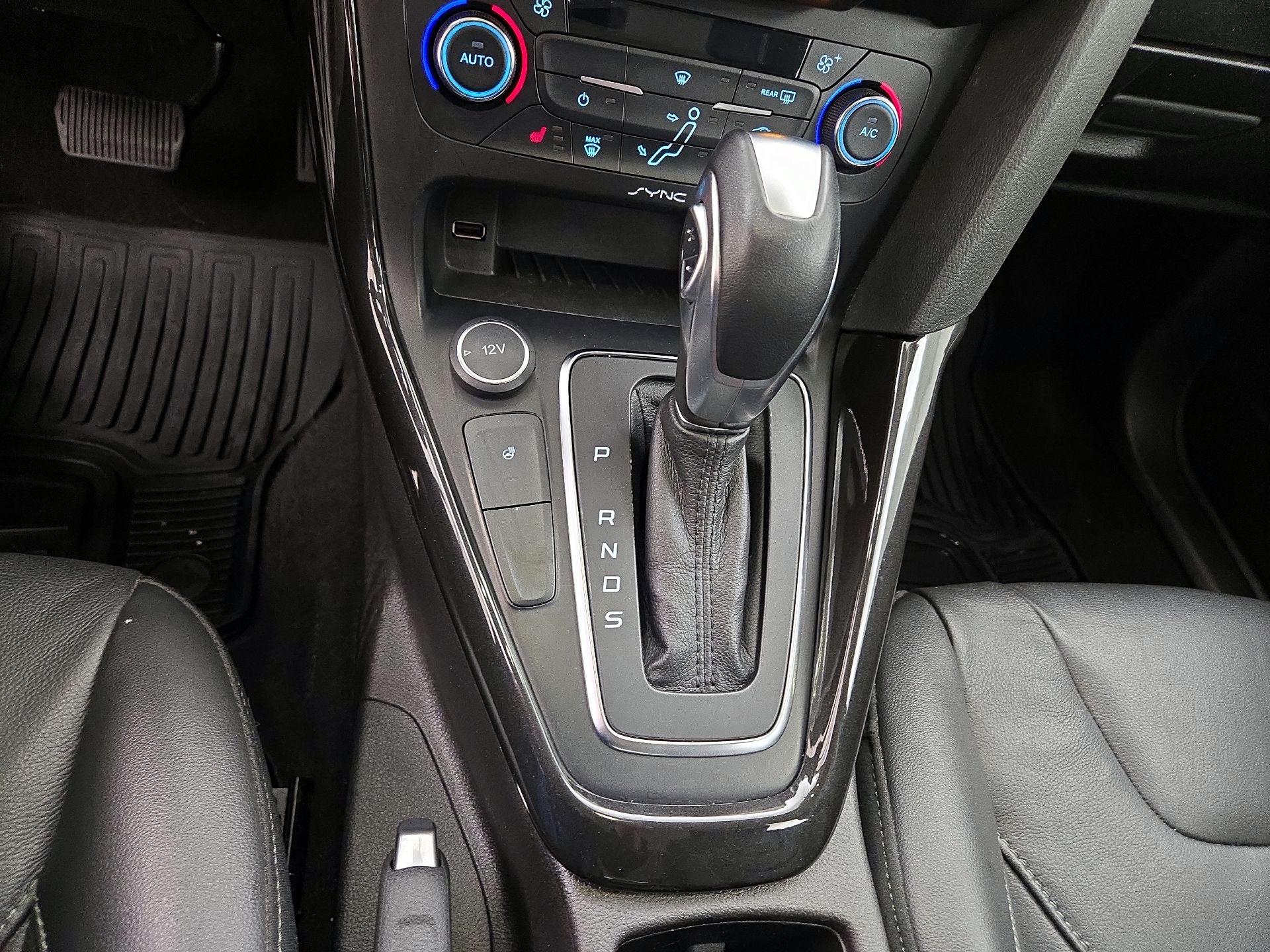 Thumbnail: 2017 Ford Focus - 17