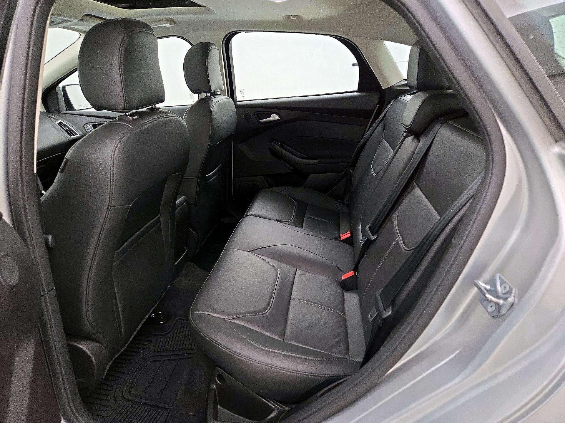 Thumbnail: 2017 Ford Focus - 20