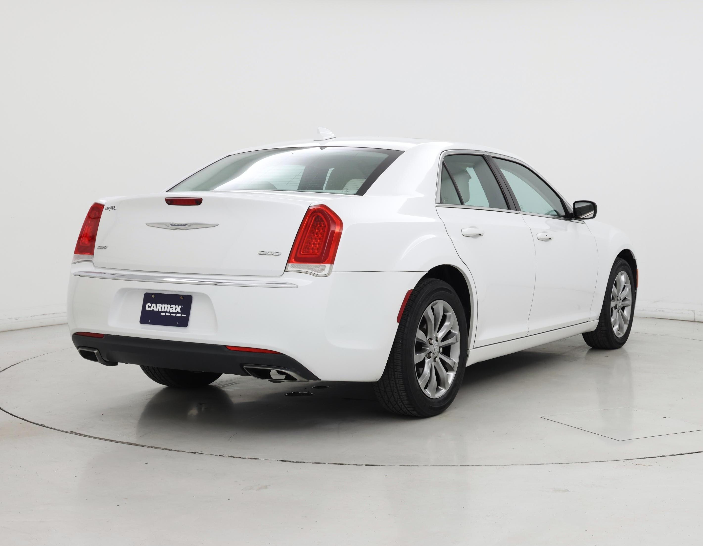 Thumbnail: 2015 Chrysler 300 - 8