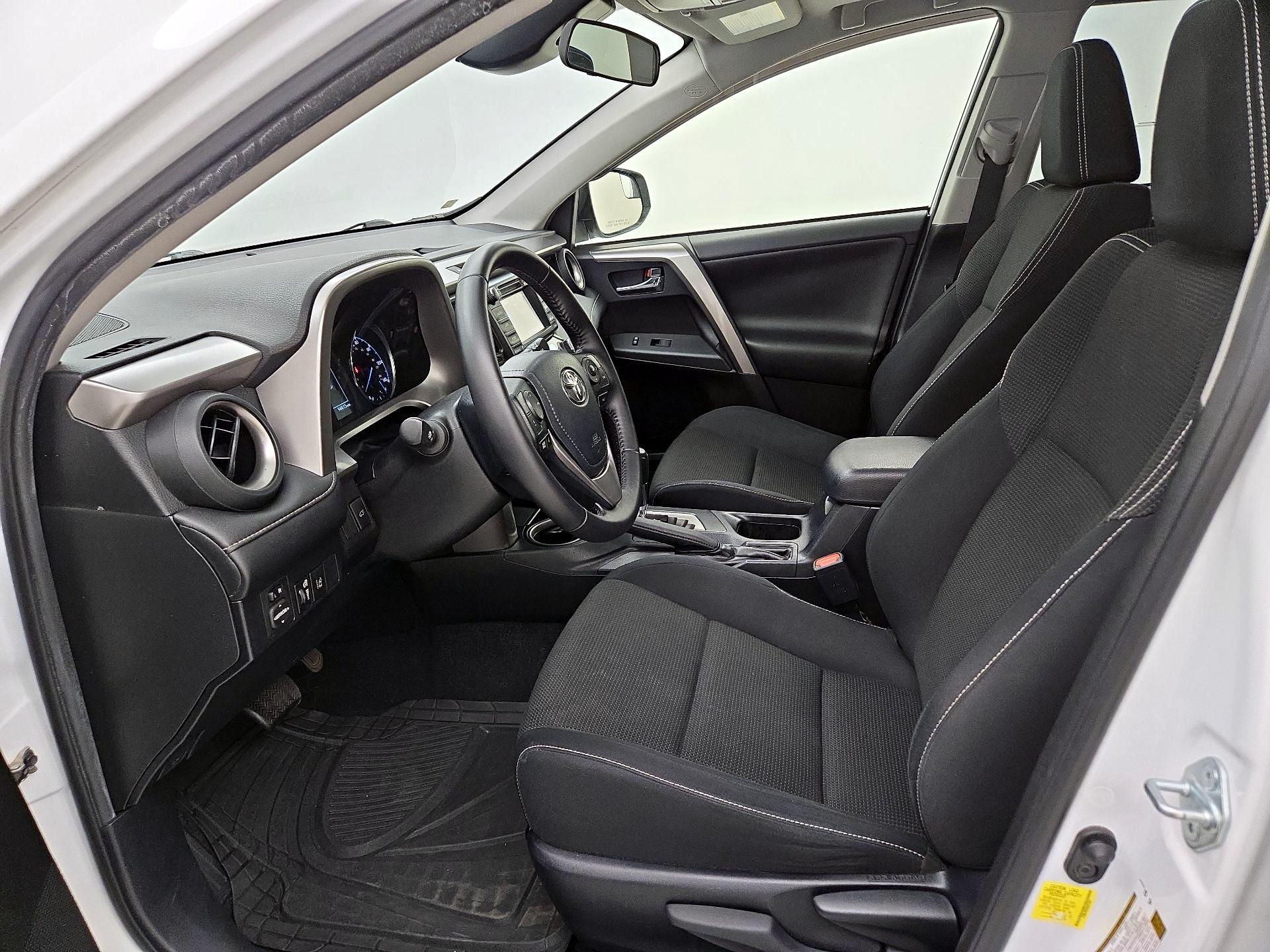 Thumbnail: 2017 Toyota RAV4 - 11