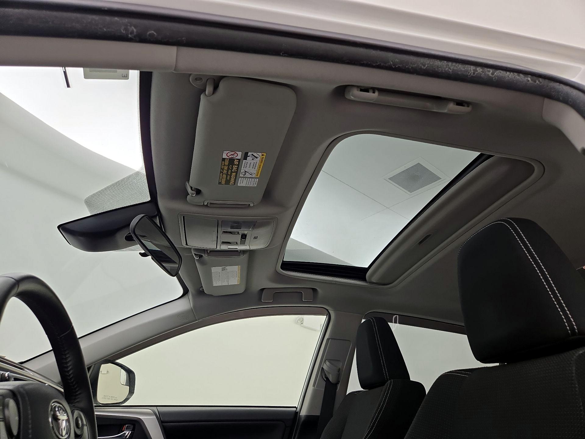 Thumbnail: 2017 Toyota RAV4 - 19