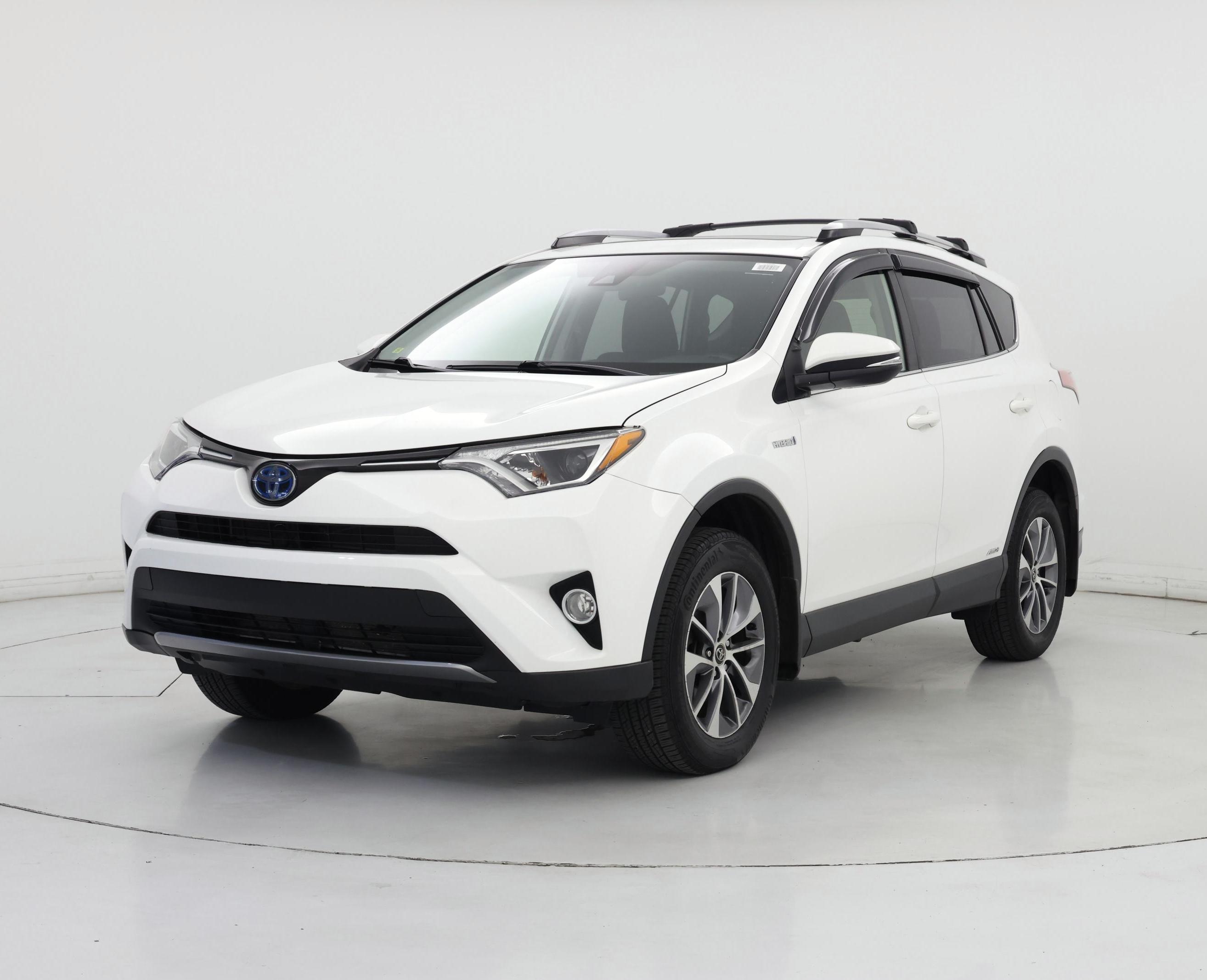 Thumbnail: 2017 Toyota RAV4 - 4