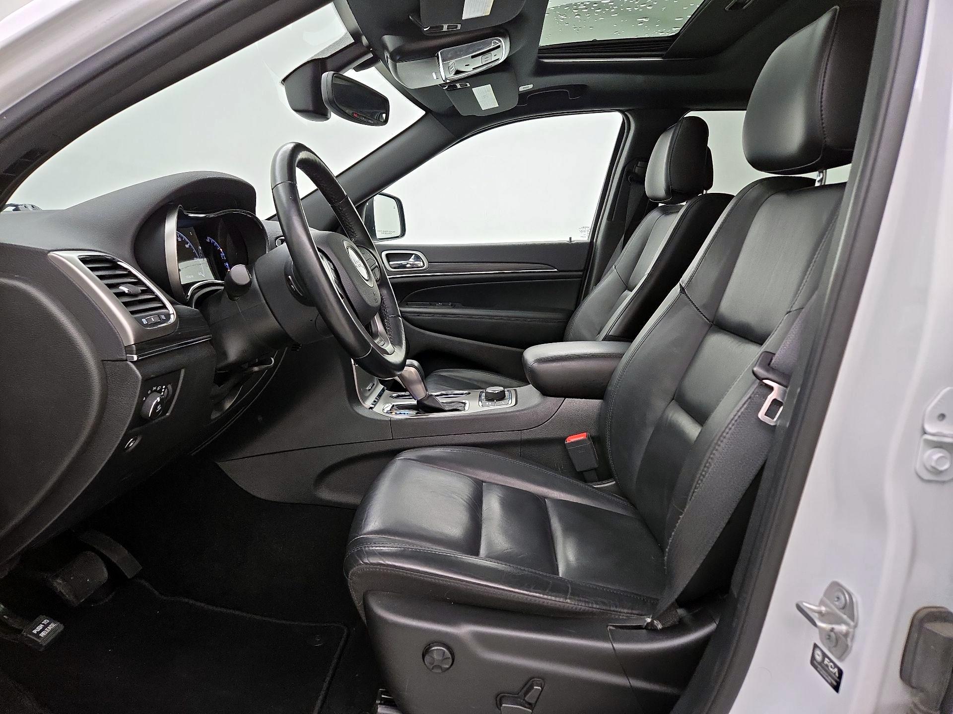 Thumbnail: 2021 Jeep Grand Cherokee - 11