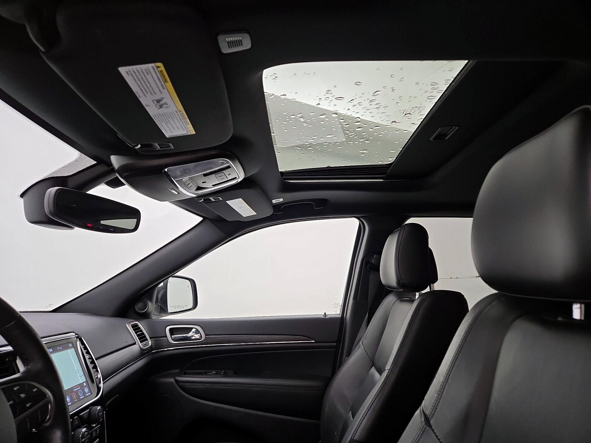 Thumbnail: 2021 Jeep Grand Cherokee - 20