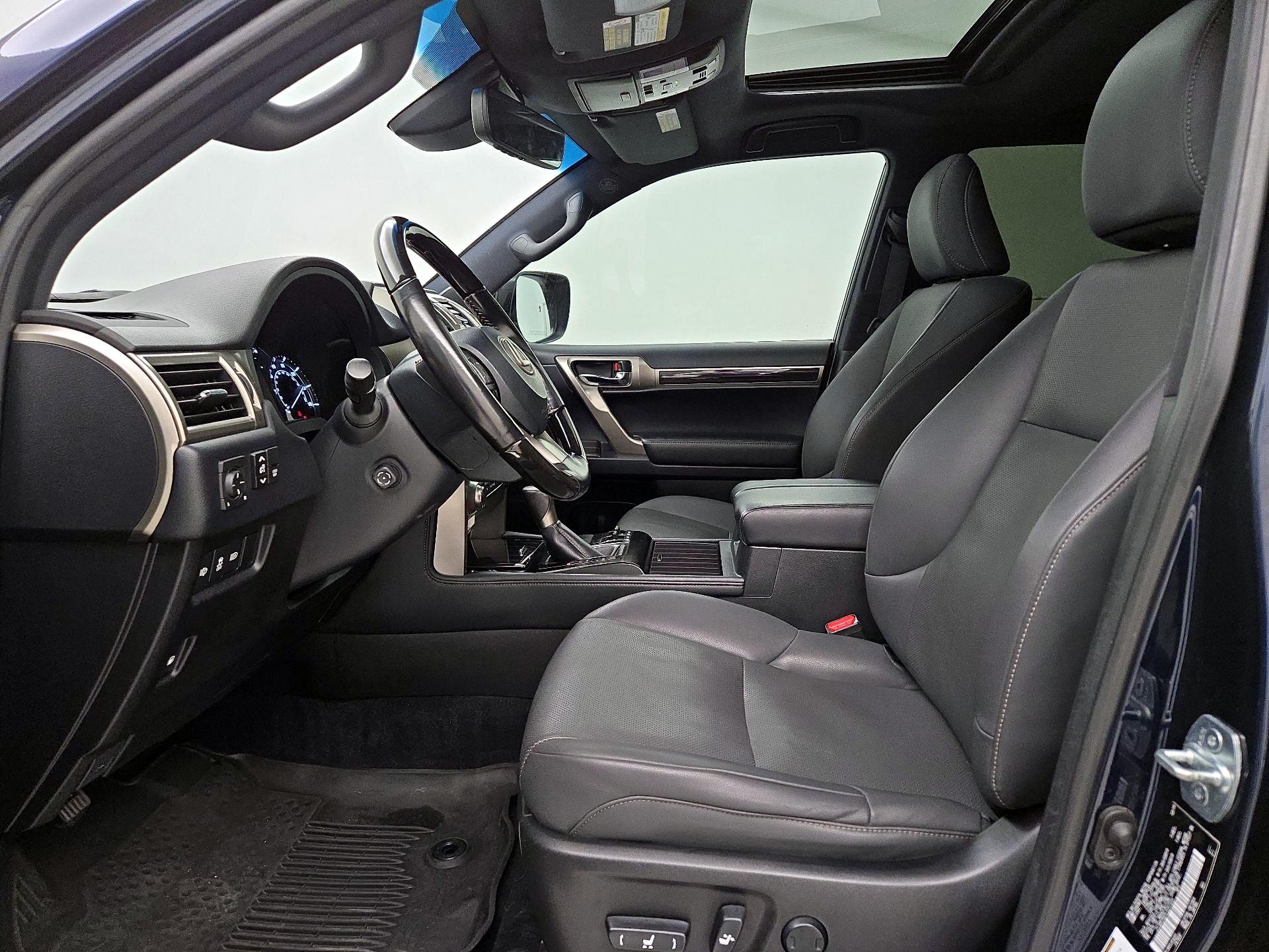 Thumbnail: 2020 Lexus GX - 11