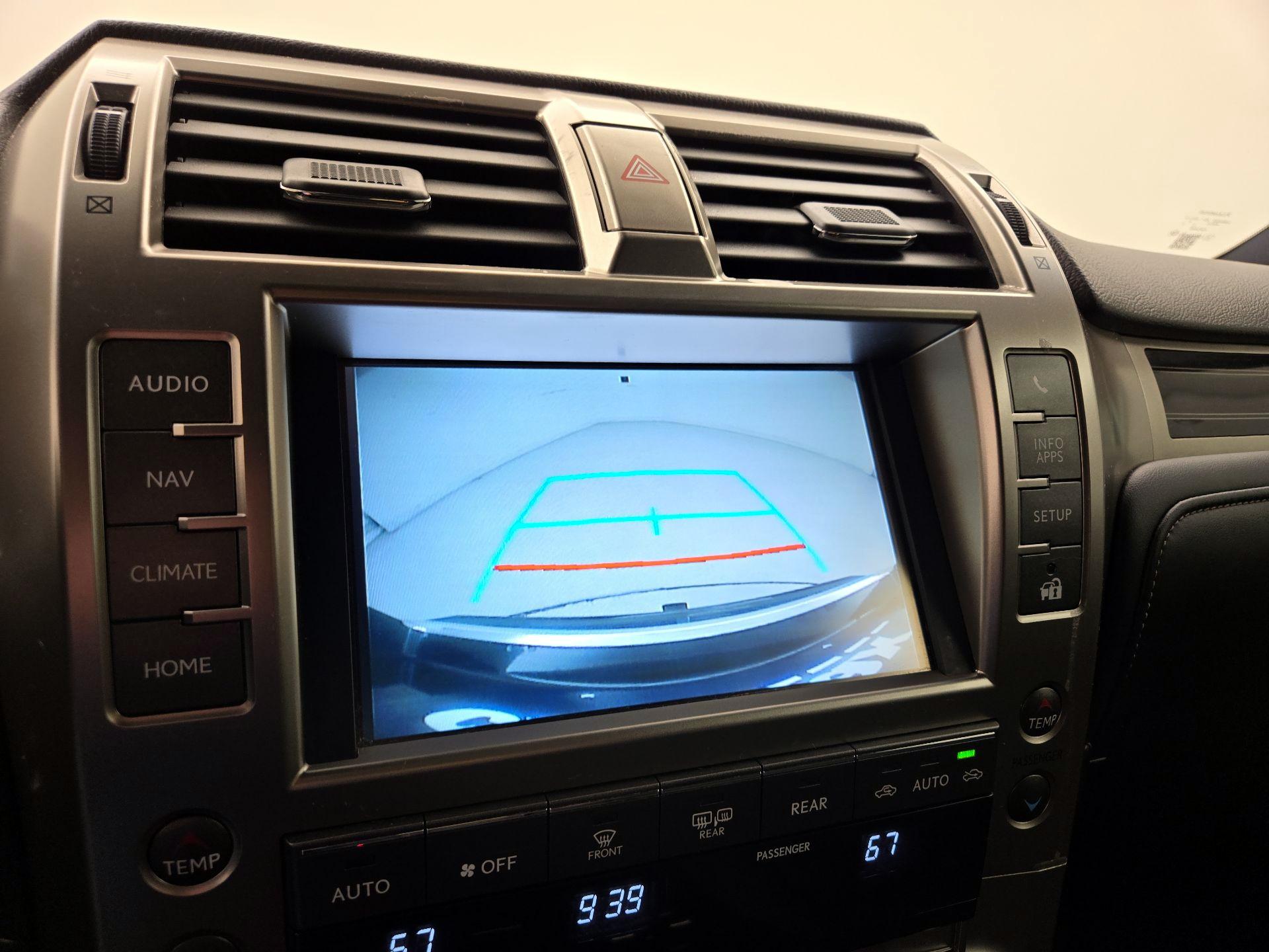 Thumbnail: 2020 Lexus GX - 15