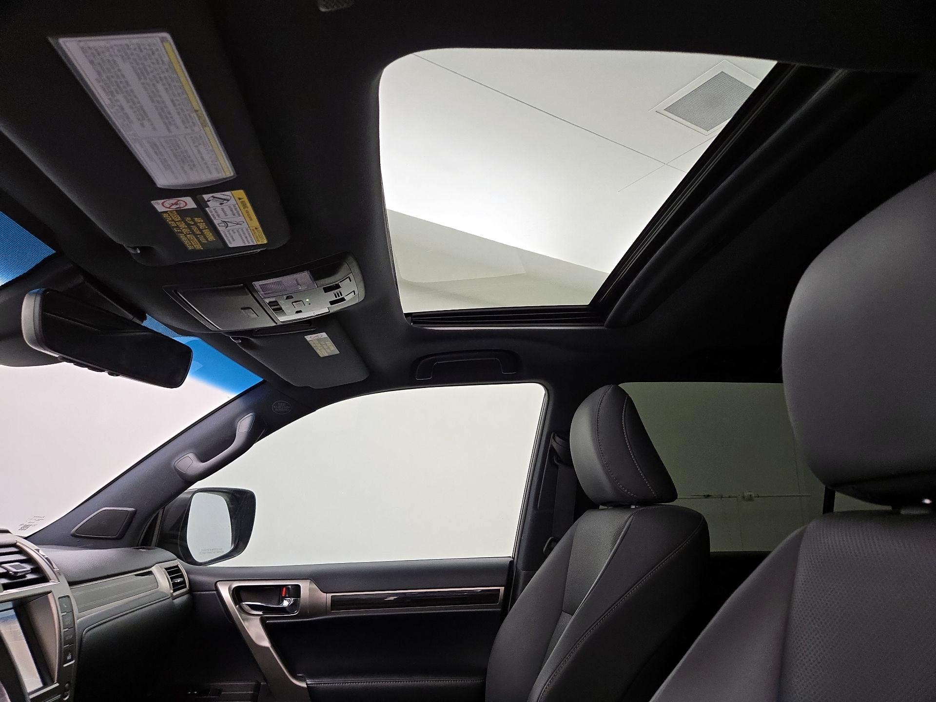 Thumbnail: 2020 Lexus GX - 20