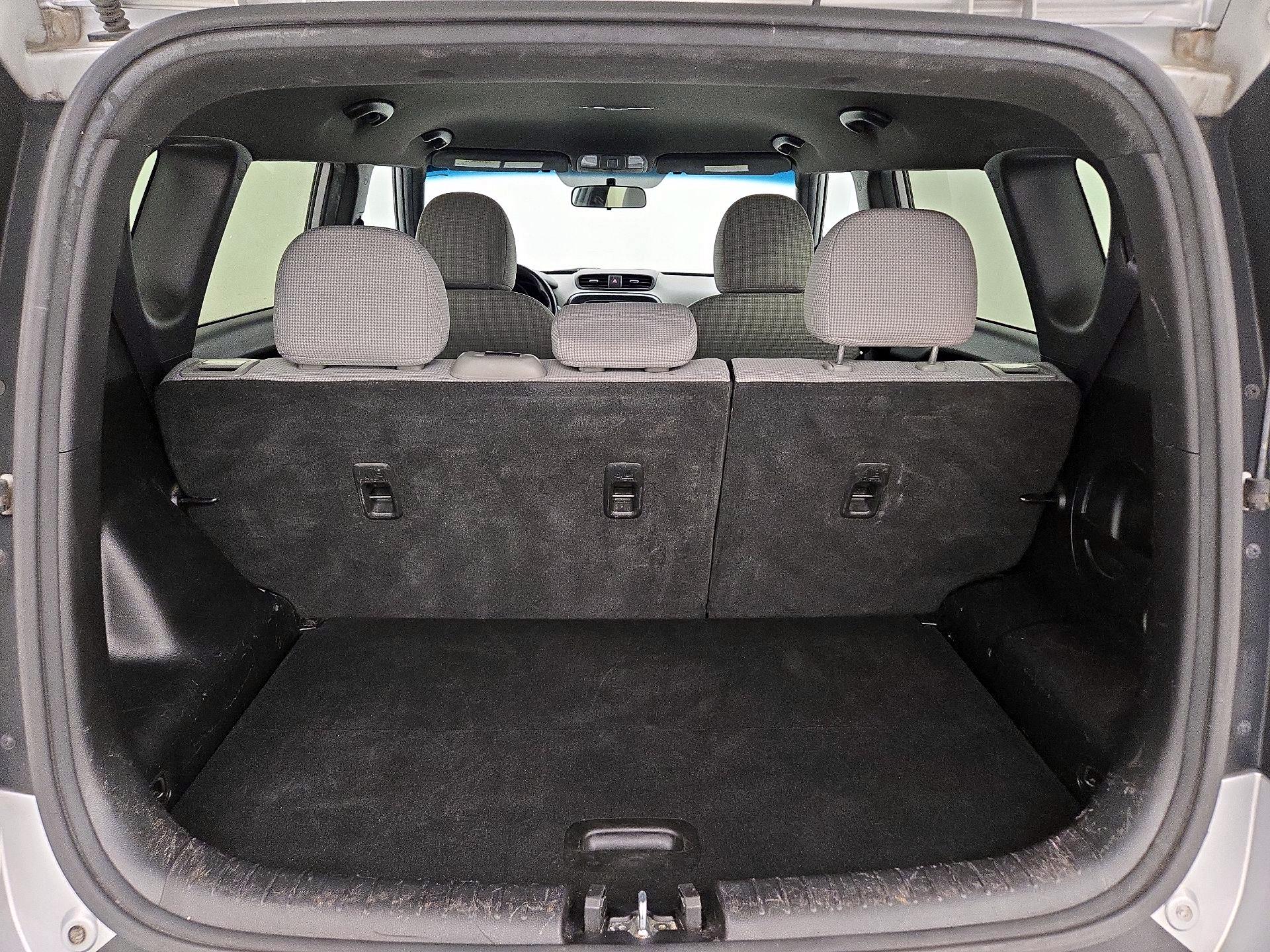 Thumbnail: 2015 Kia Soul - 19