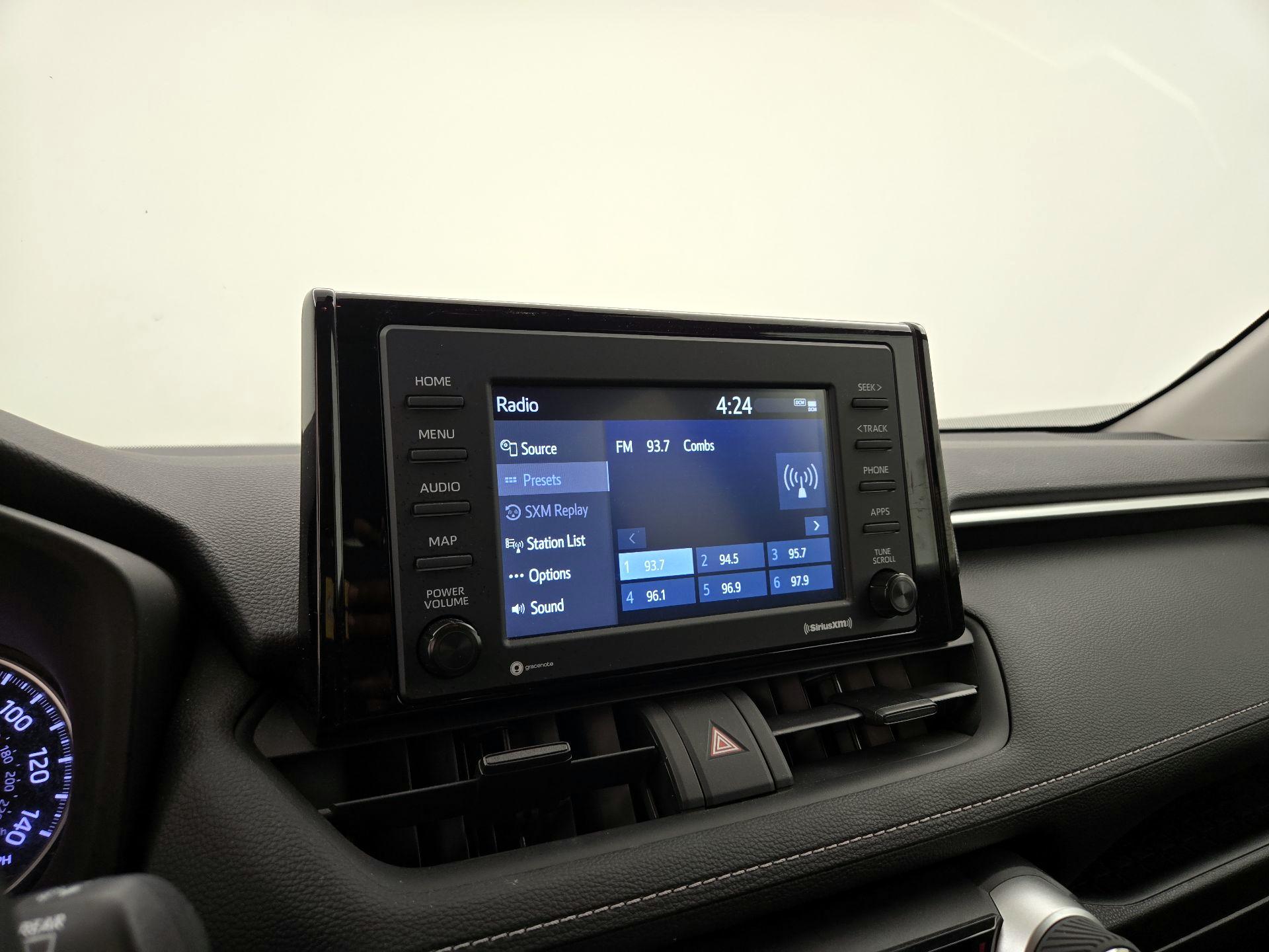 Thumbnail: 2021 Toyota RAV4 - 15