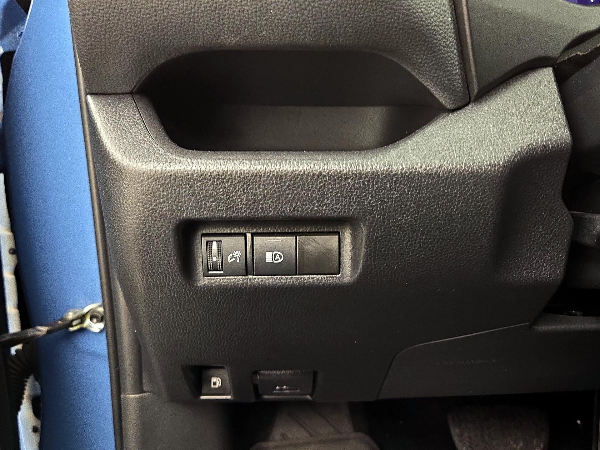 Thumbnail: 2023 Toyota RAV4 - 13