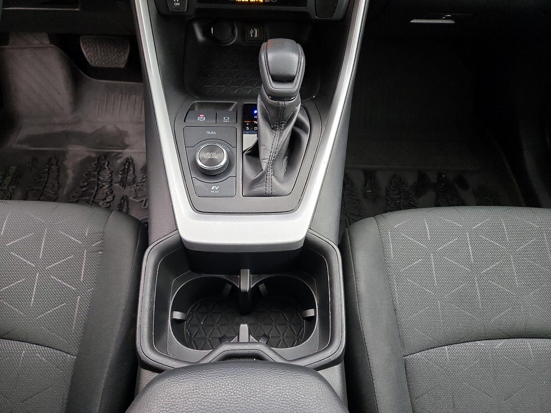 Thumbnail: 2023 Toyota RAV4 - 17