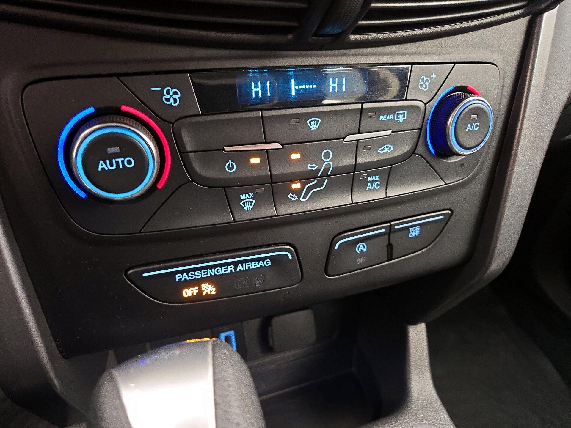 Thumbnail: 2017 Ford Escape - 16