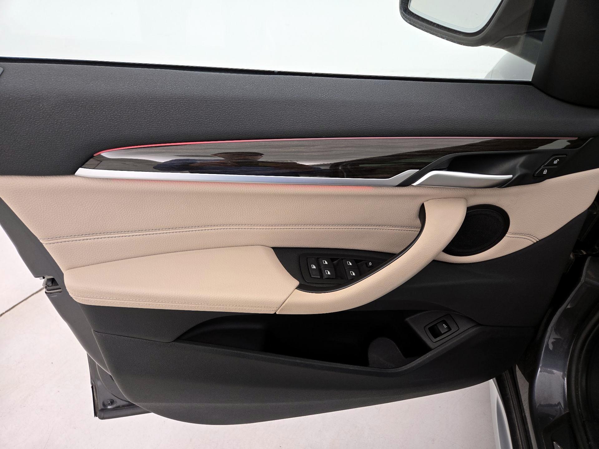 Thumbnail: 2021 BMW X1 - 12