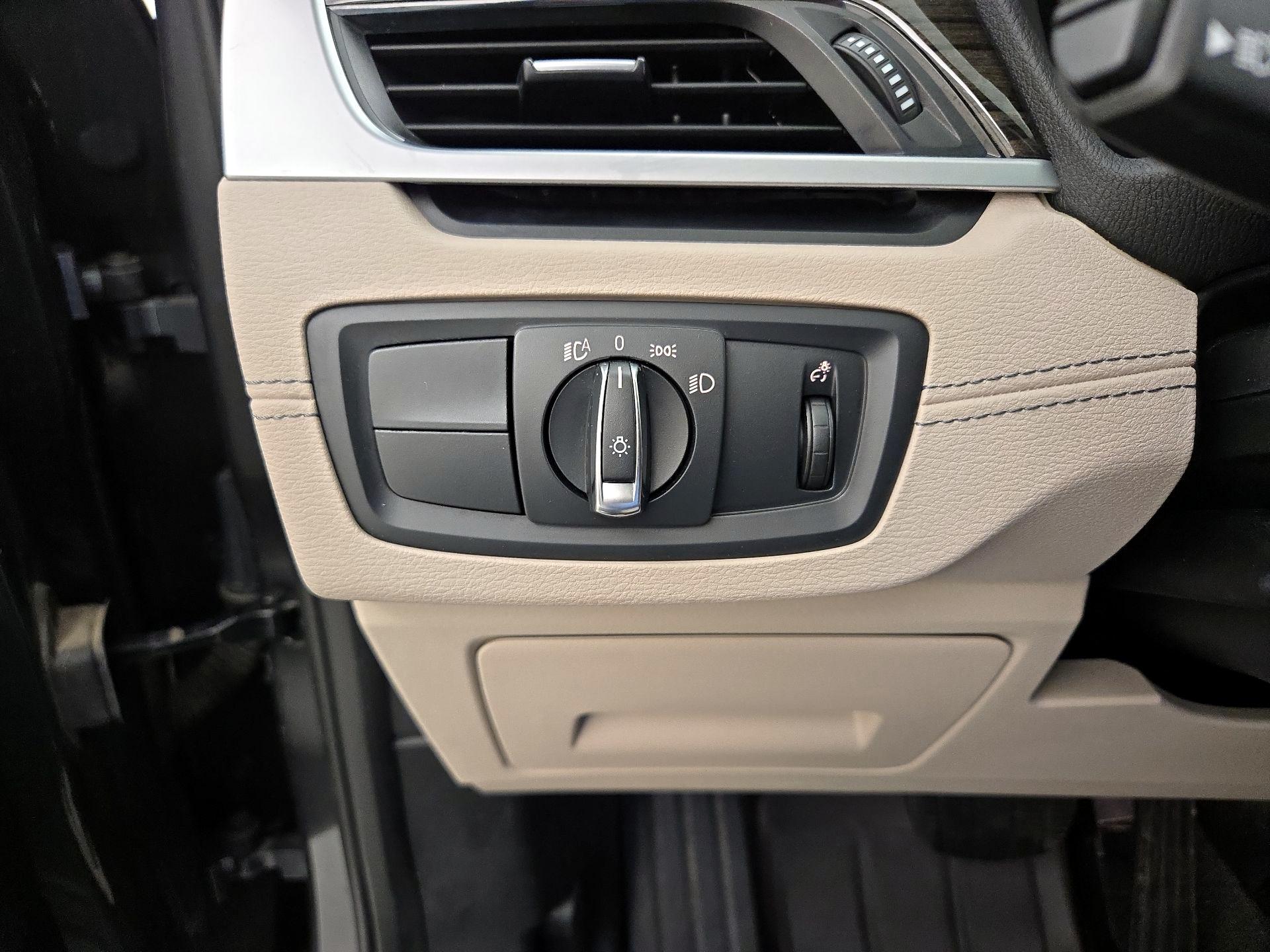 Thumbnail: 2021 BMW X1 - 13