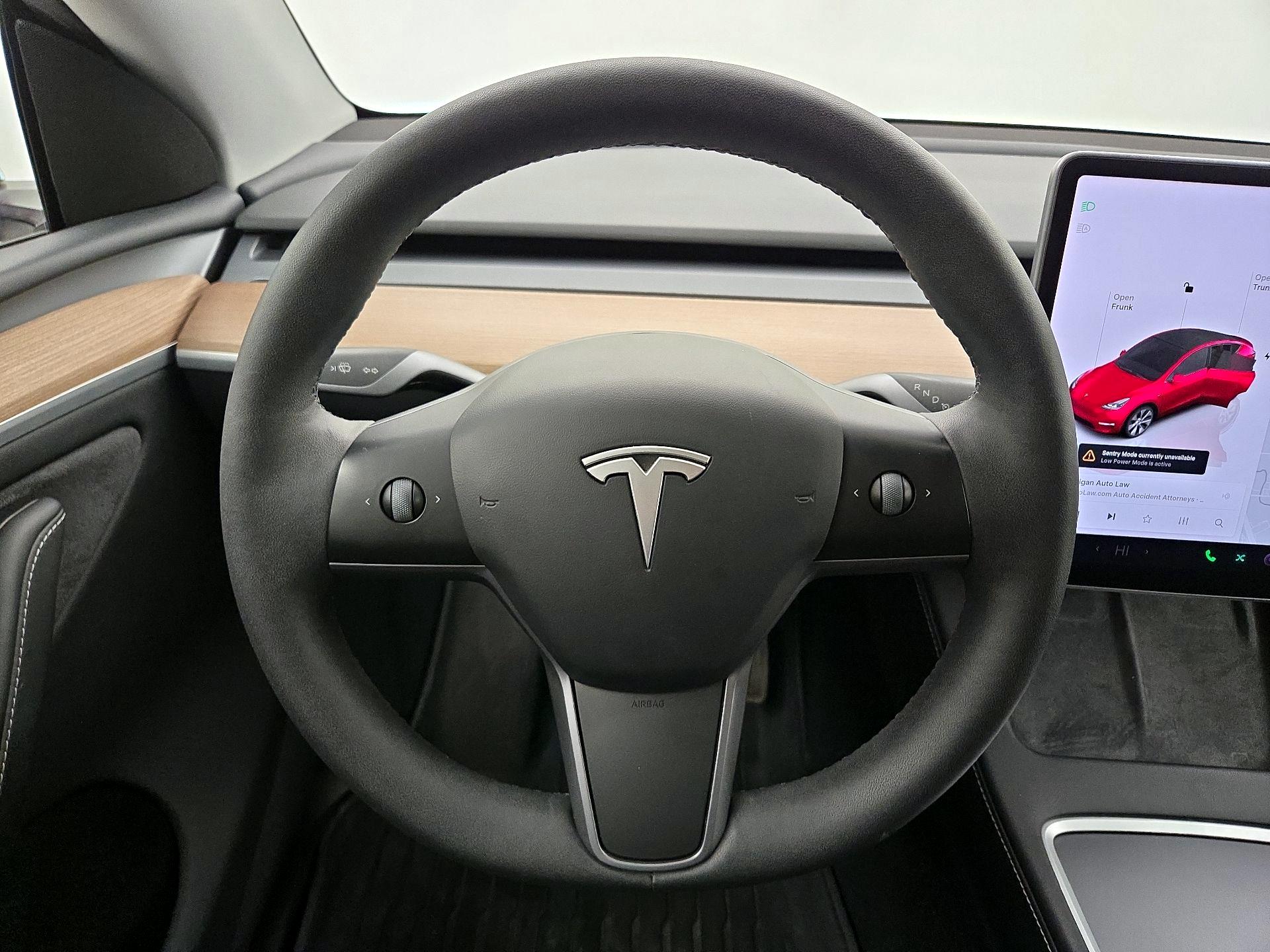 Thumbnail: 2024 Tesla Model Y - 10
