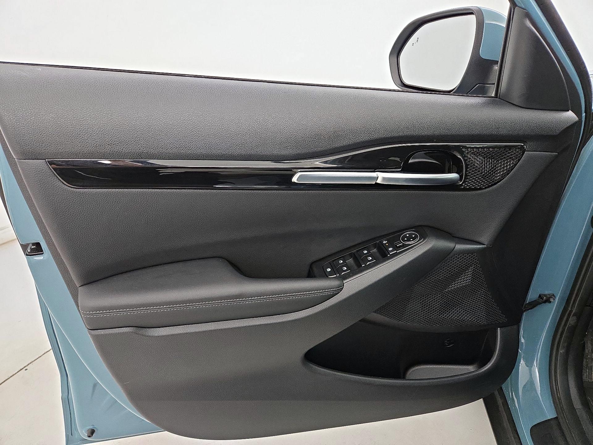 Thumbnail: 2025 Kia Seltos - 12