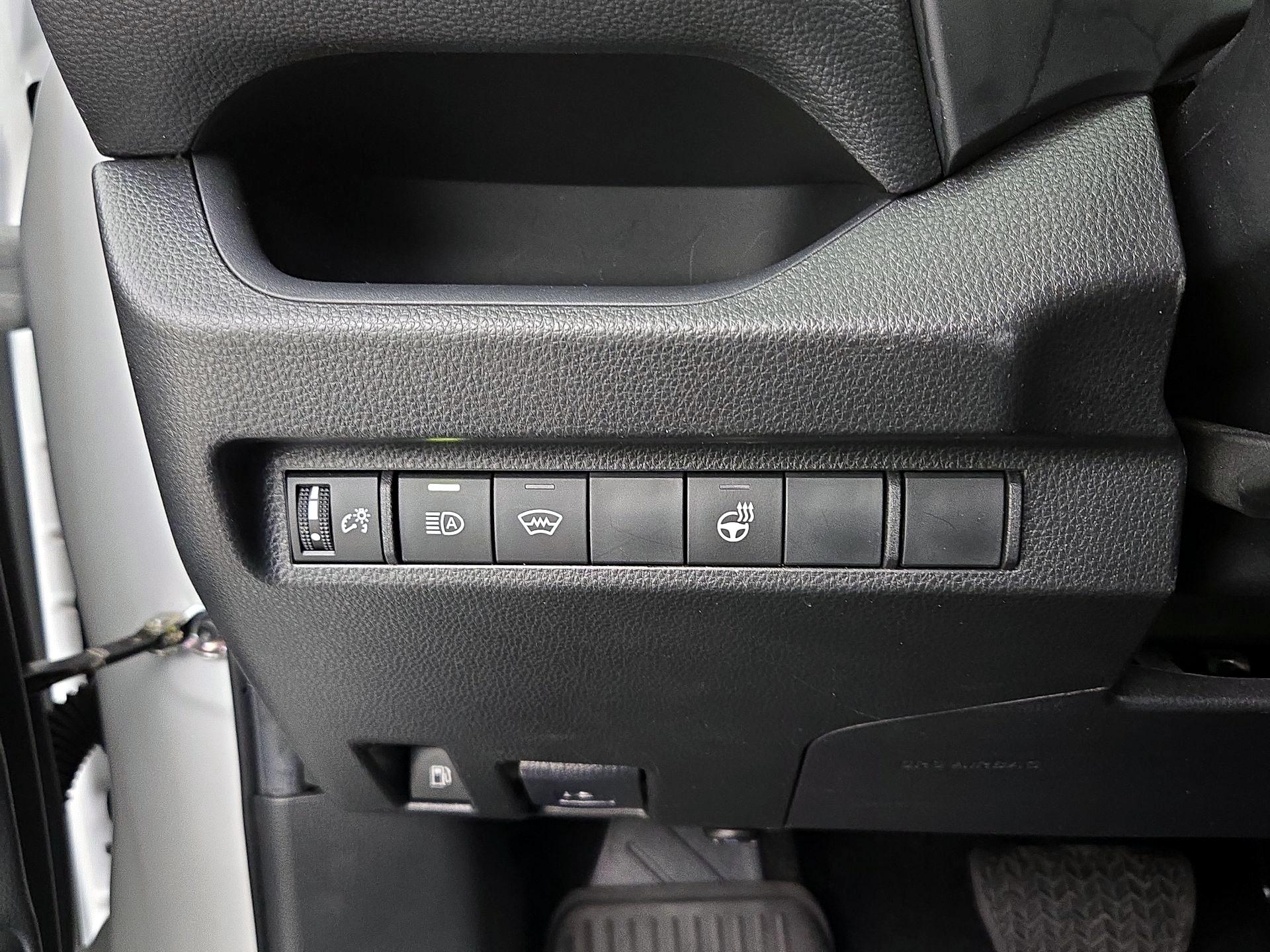 Thumbnail: 2023 Toyota RAV4 - 13