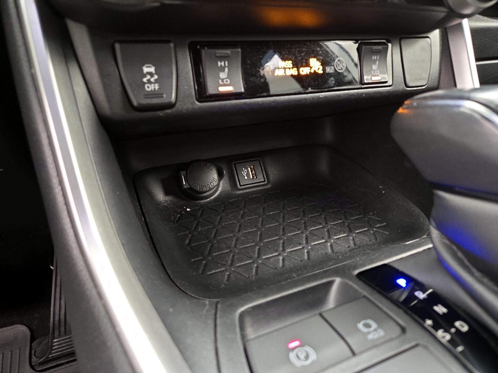 Thumbnail: 2023 Toyota RAV4 - 18